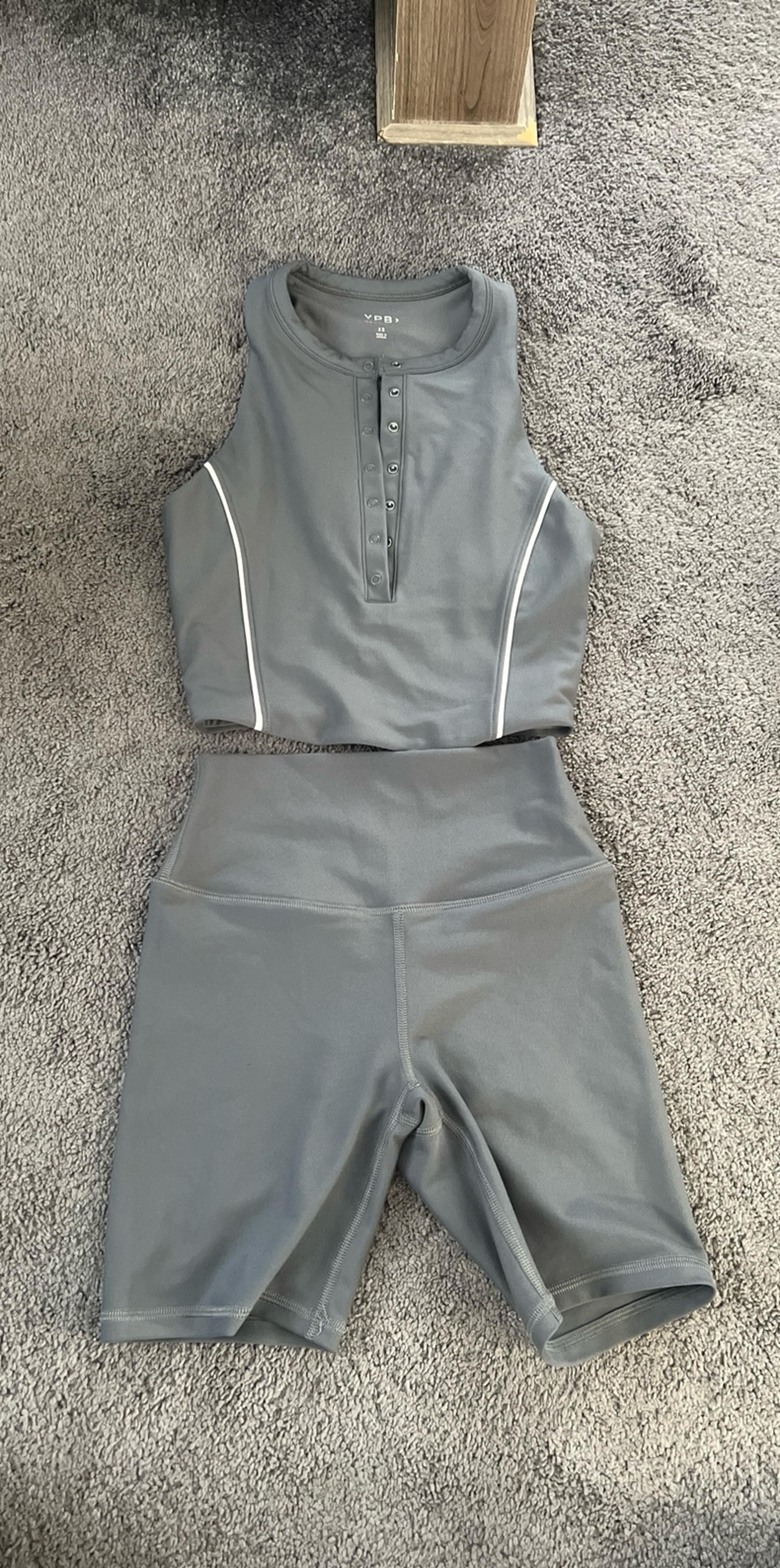 Women’s althetic set