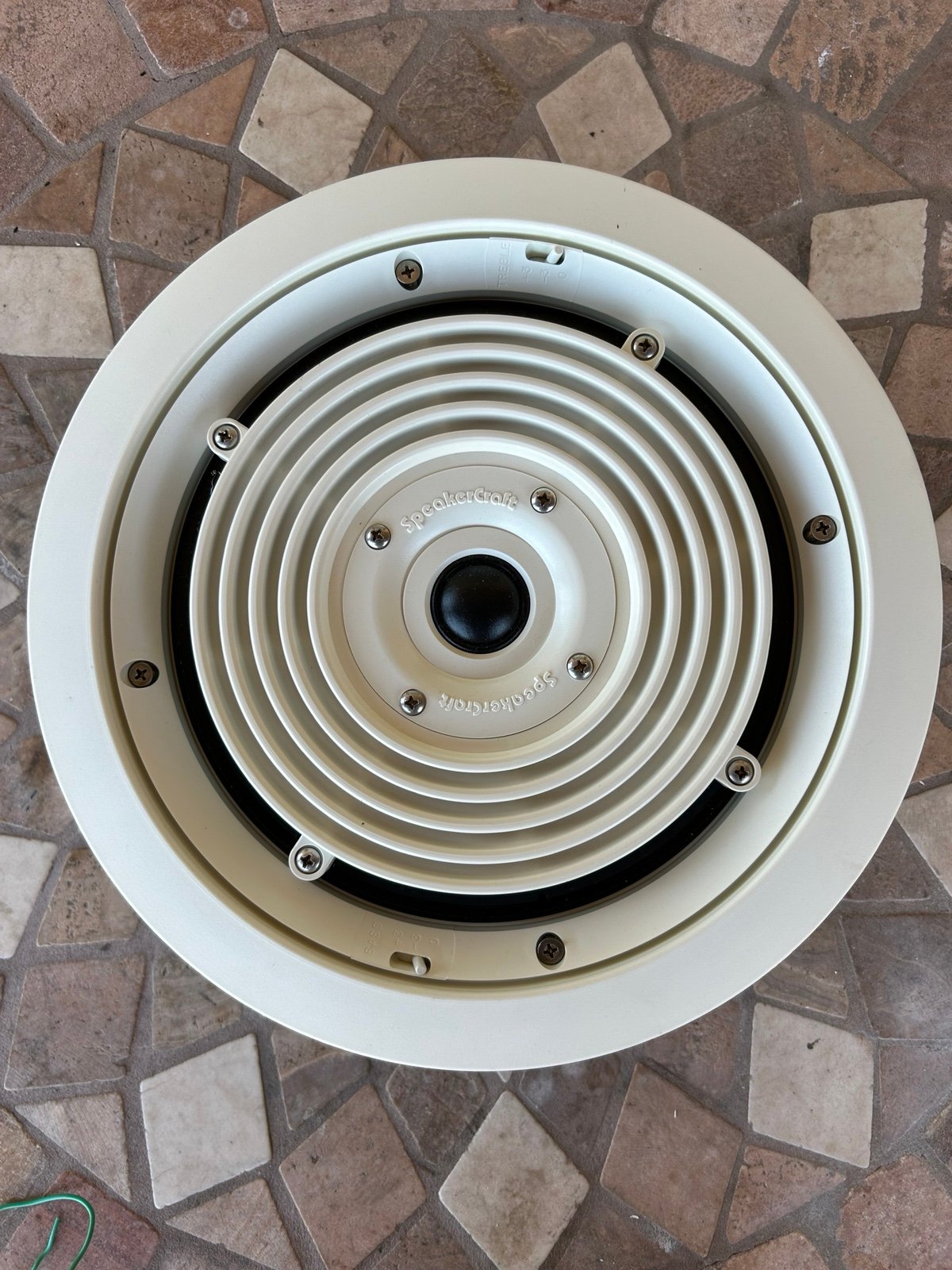 (ONE) SPEAKERCRAFT CRS8.5 IN-CEILING SPEAKER