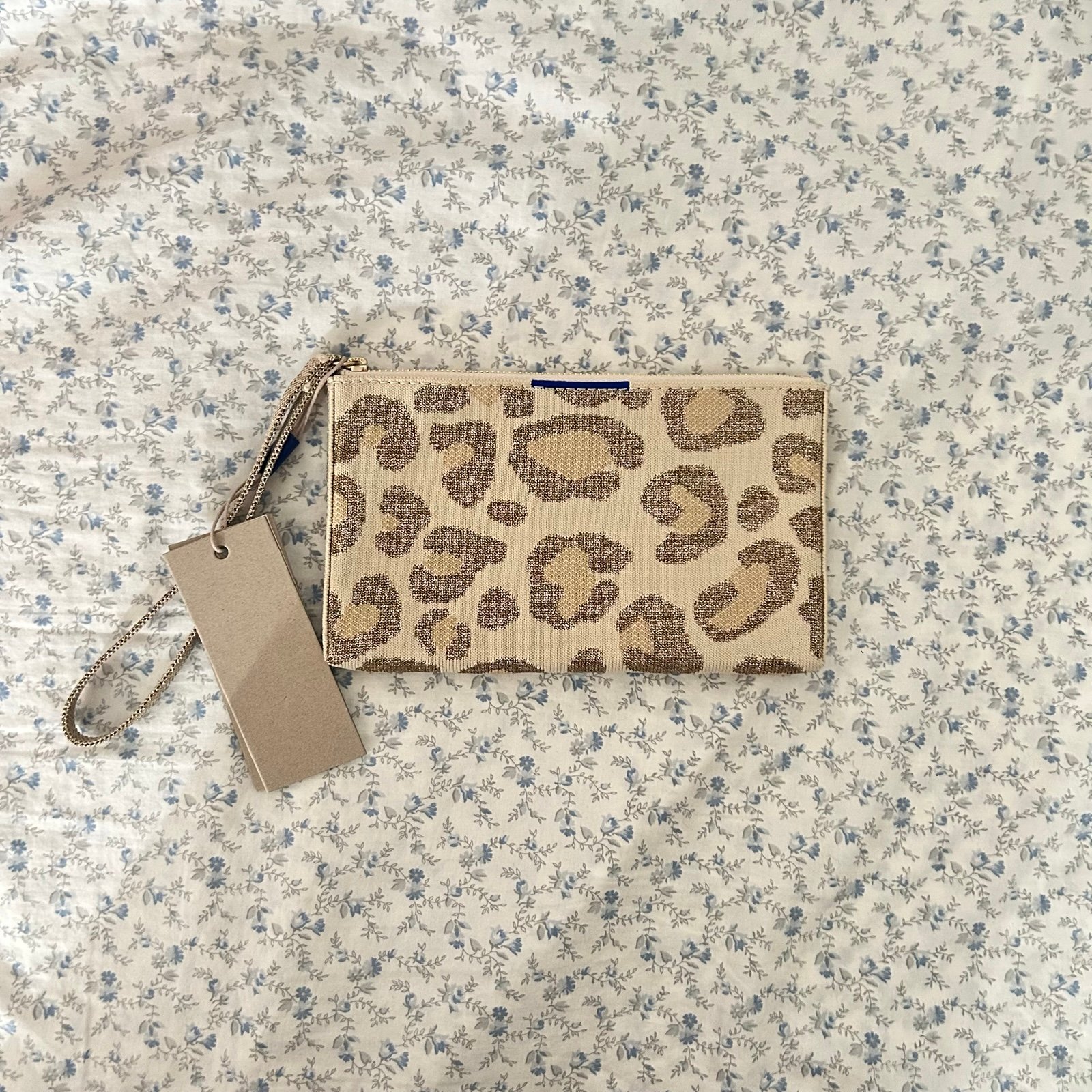 The Wallet Wristlet-Shimmer cat