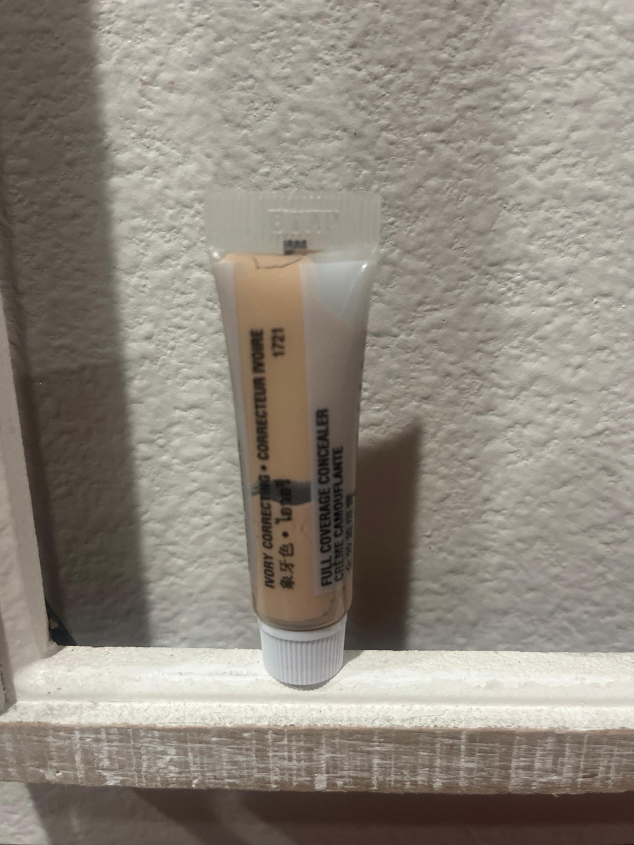Mary Kay Ivory Full Coverage Correcting Concealer