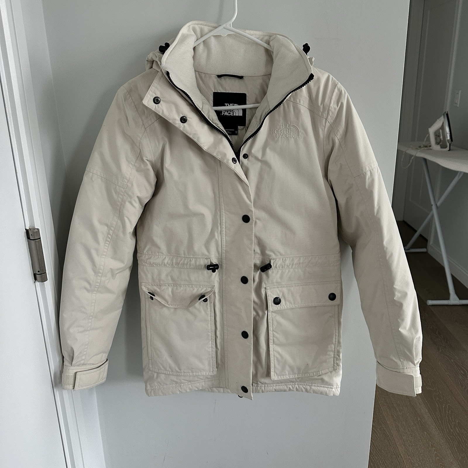 NORTH FACE REIGN ON DOWN PARKA Off-White, Waterproof, Size XS