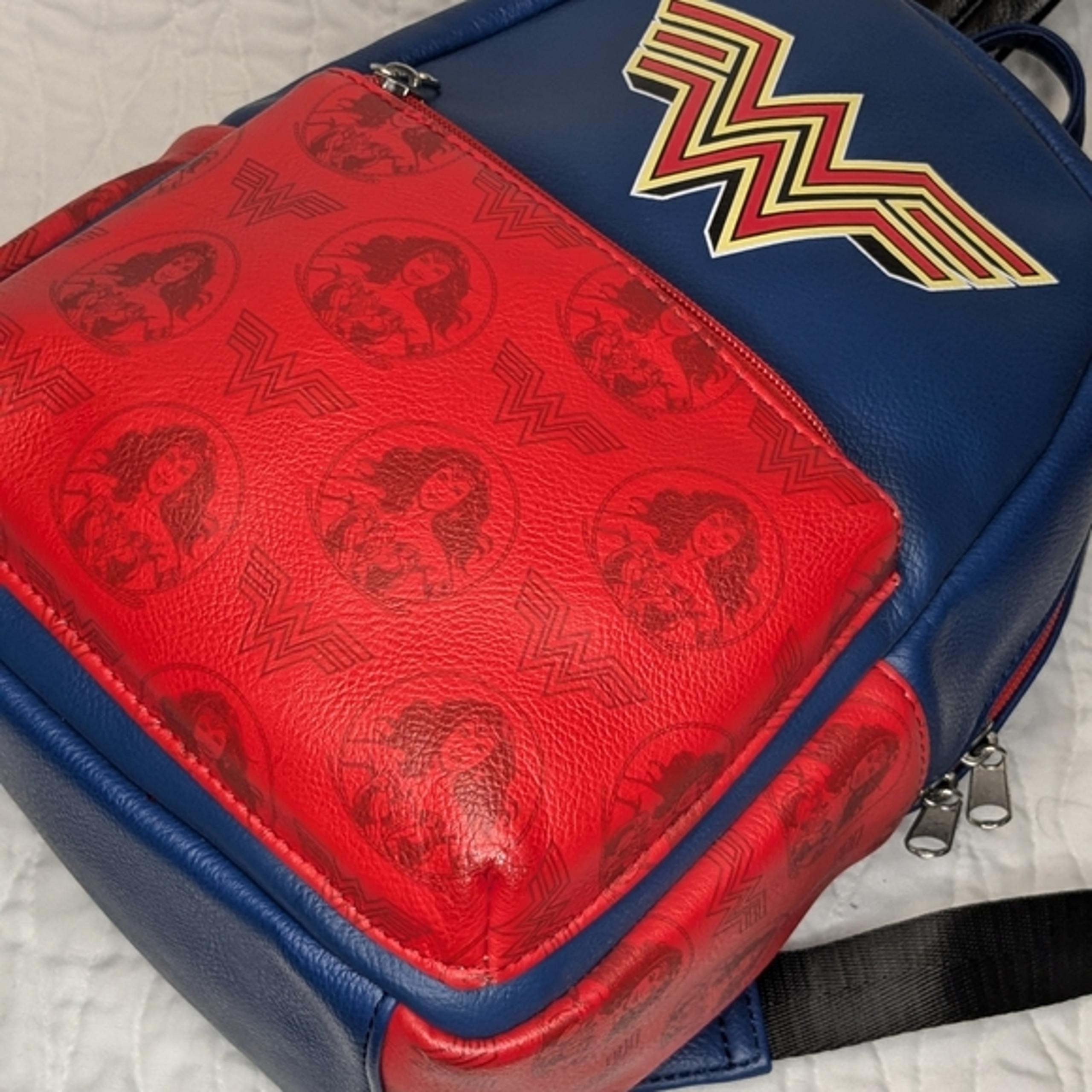 Funko Wonder Woman Mini Backpack
