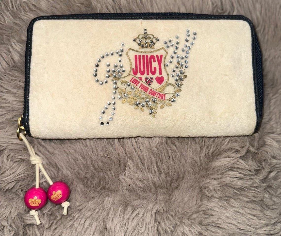 Juicy Couture Wallet - 2010 - Rare “Love G&P” Embellished Velour Zip- Around