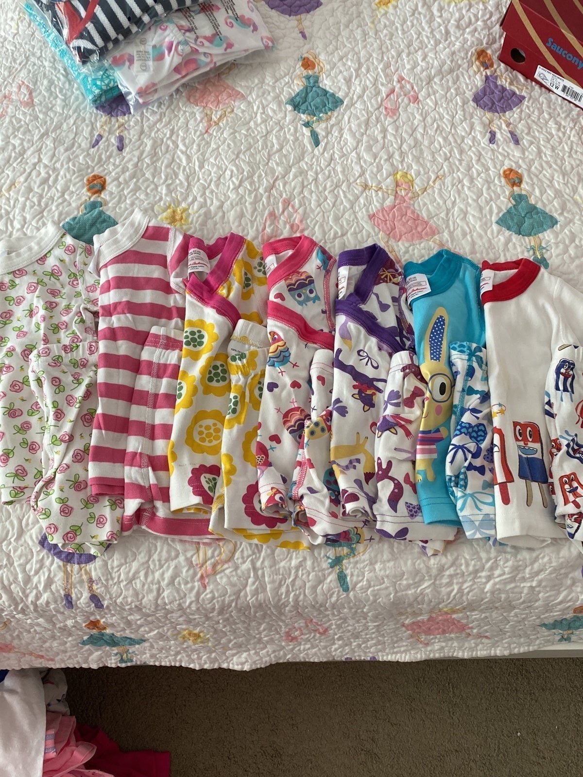 Hanna andersson huge lot of pajamas 80