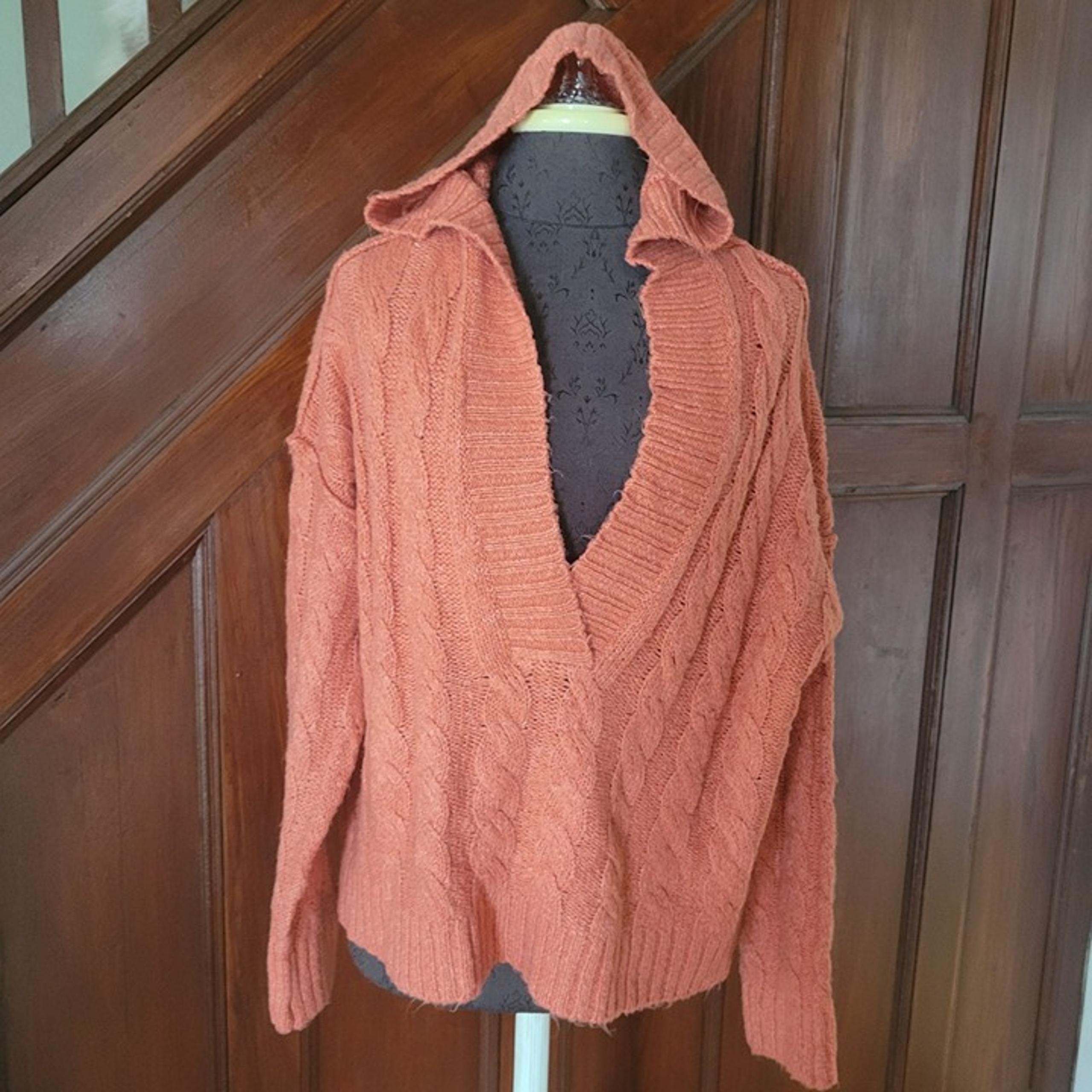 American Eagle Womens Hooded Cable Knit Sweater Rust Orange Size S