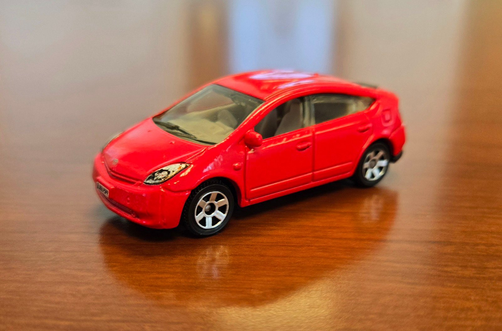 ULTRA RARE Matchbox loose '08 Toyota Prius red Metro Rides 1/64
