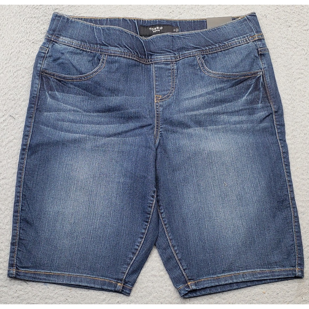 Torrid Bermuda Shorts Womens Size 0 Blue Denim Faded We Swear by the Fit Stretch