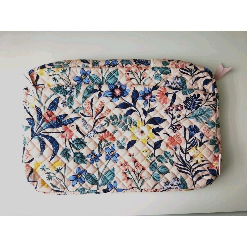 Vera Bradley Women's Corail paradisiaque Laptop Organizer Bag Floral