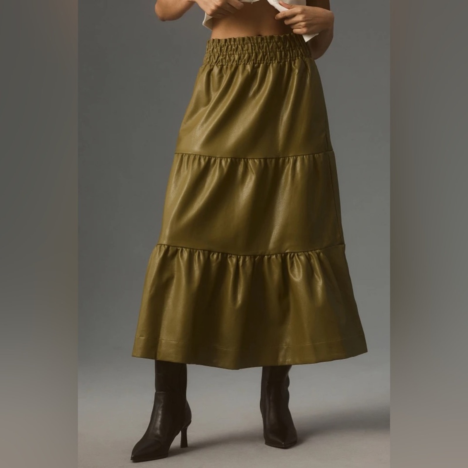 Anthropologie Faux Leather Somerset Skirt Green sz M