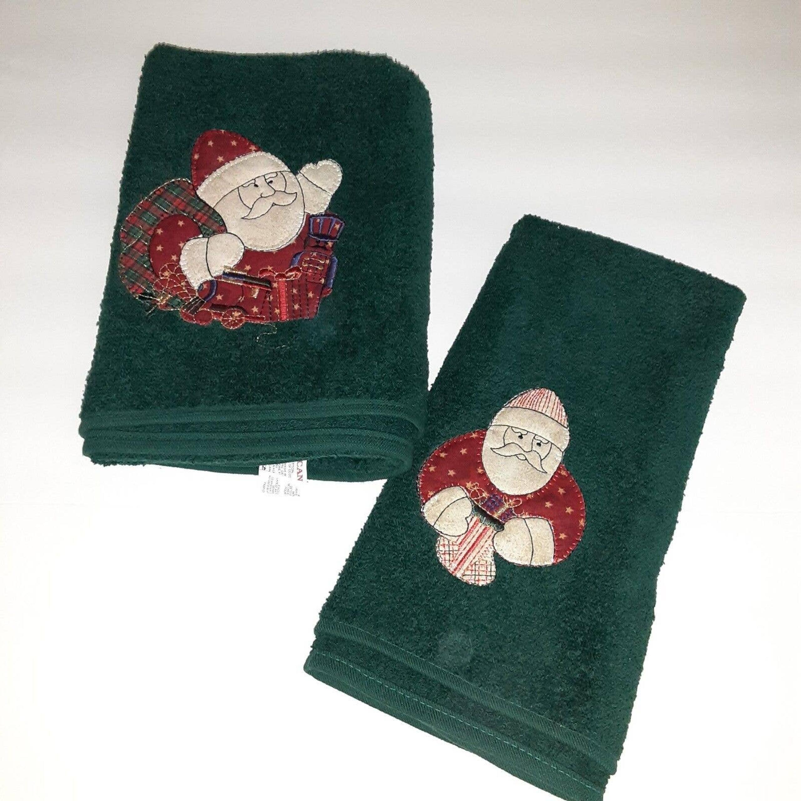 Vintage Cannon Christmas Bath Towel Set 2 pc Decorative Holiday