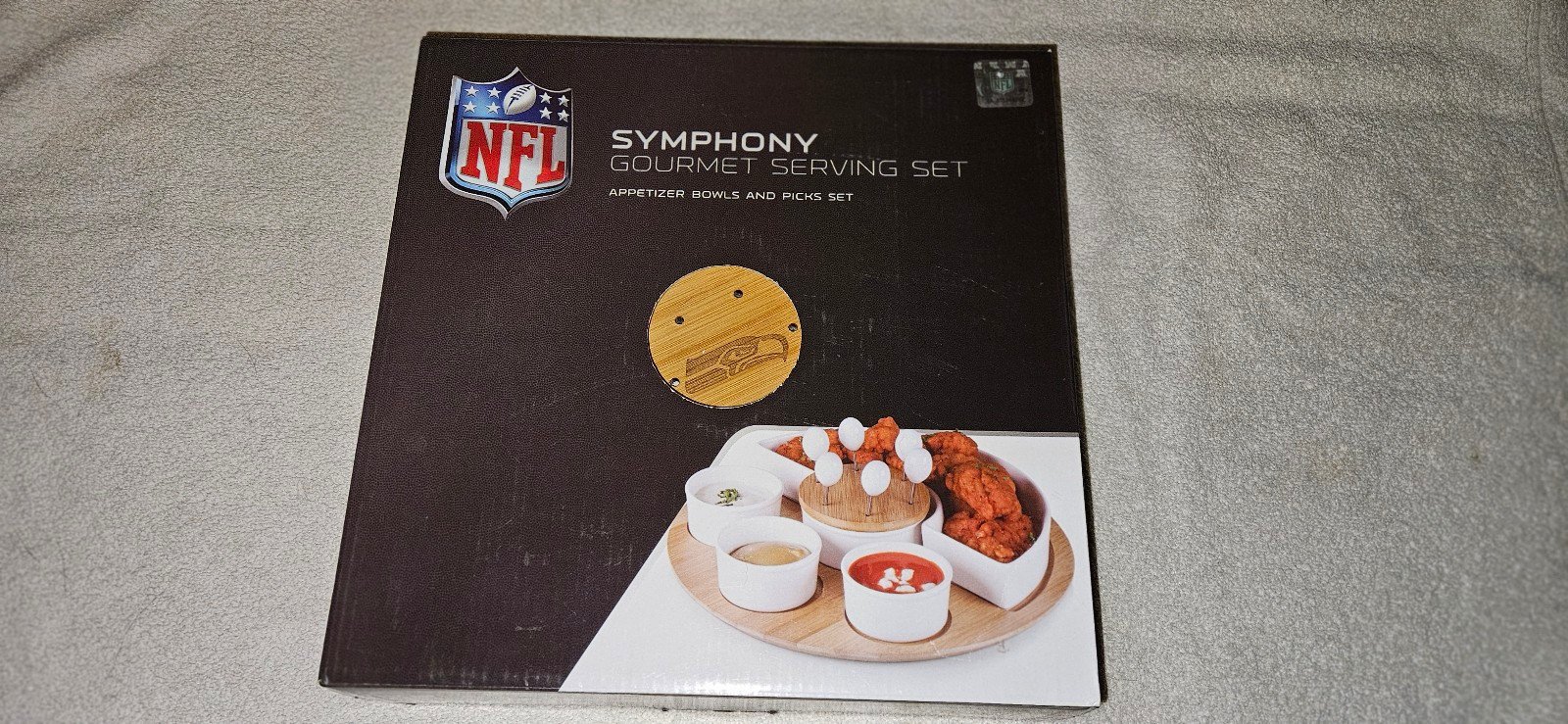 Seattle Seahawks - Appetizer Serving Set by Picnic Time - Brand New!