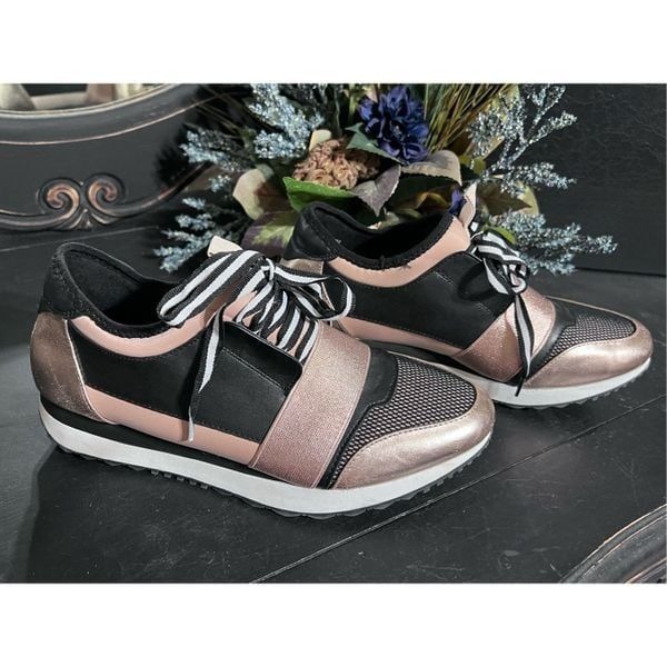 Steve Madden Rose Colored Kaiyo Sneakers Size  8.5