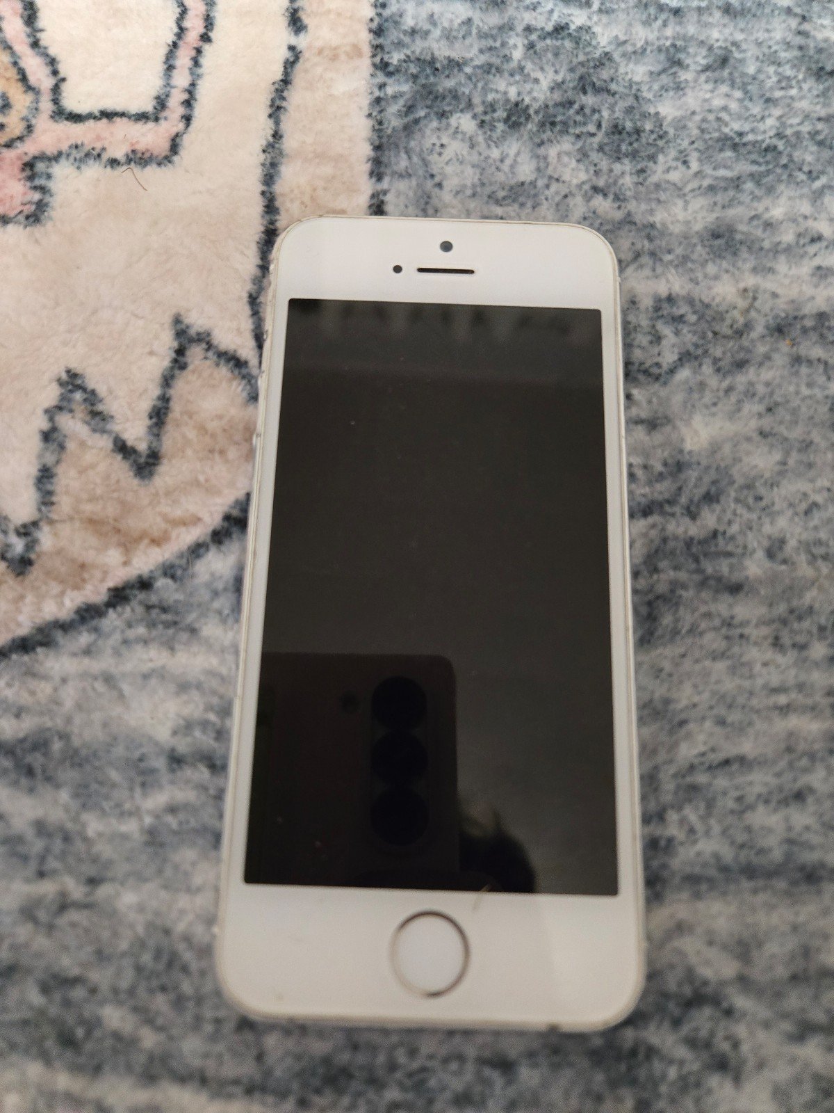 Apple iPhone 5s 16GB Unlocked