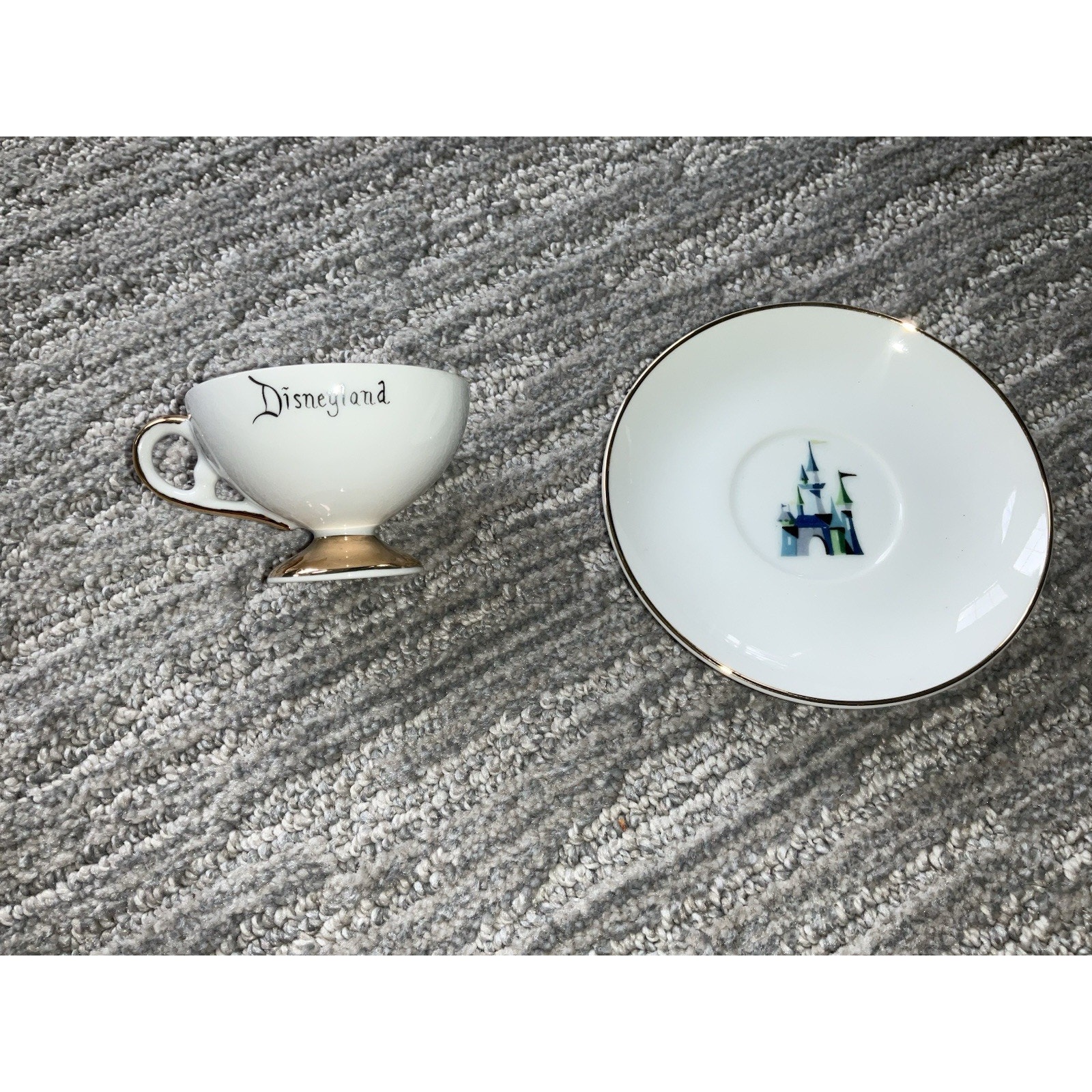 Vintage TEA CUP & SAUCER Disneyland Tinkerbell & Castle Porcelain & Gold Trim