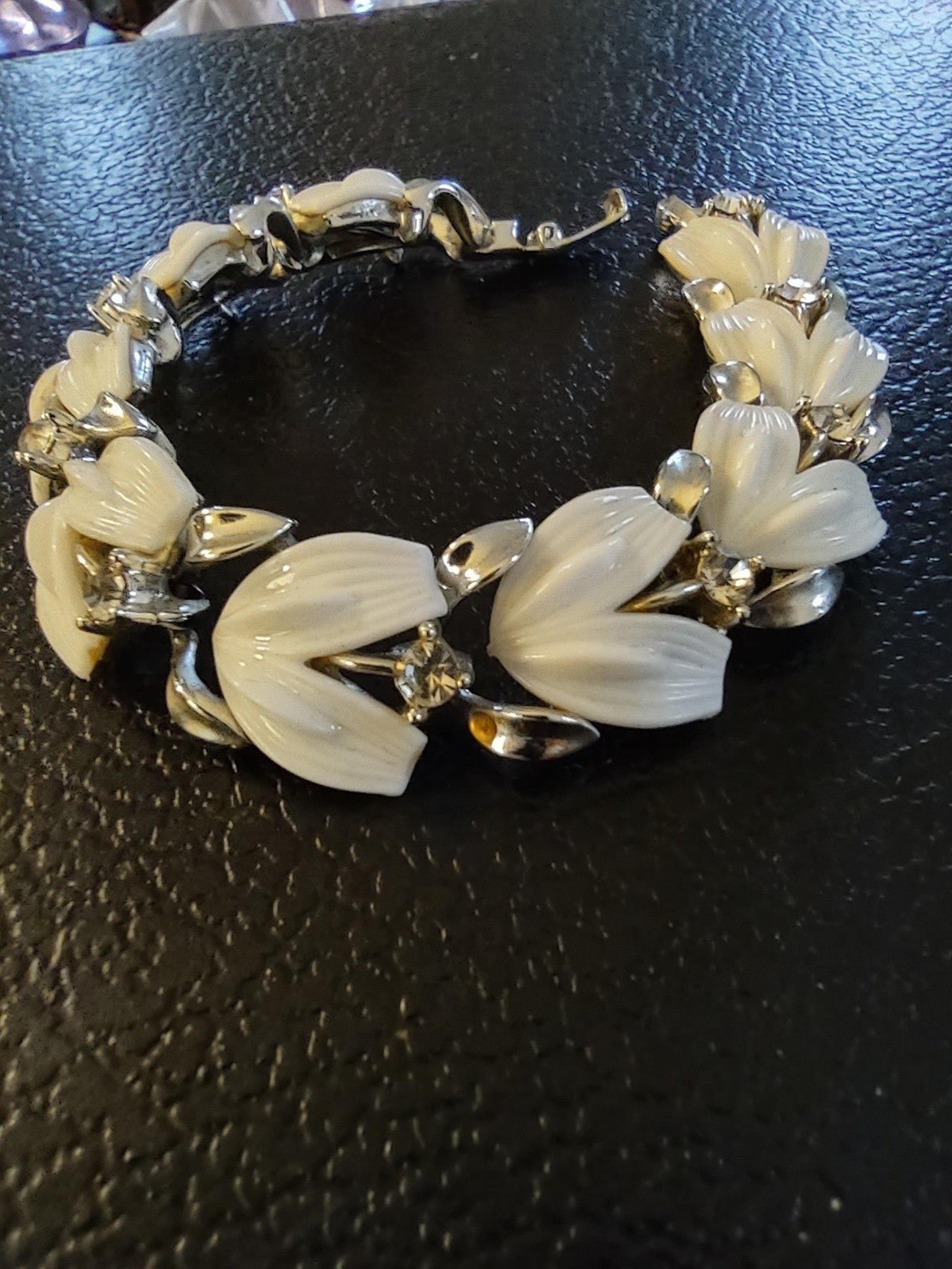 Women's Lisner Bracelet Vintage White Thermostat with Crystals Rare
