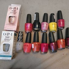 OPI nail envy