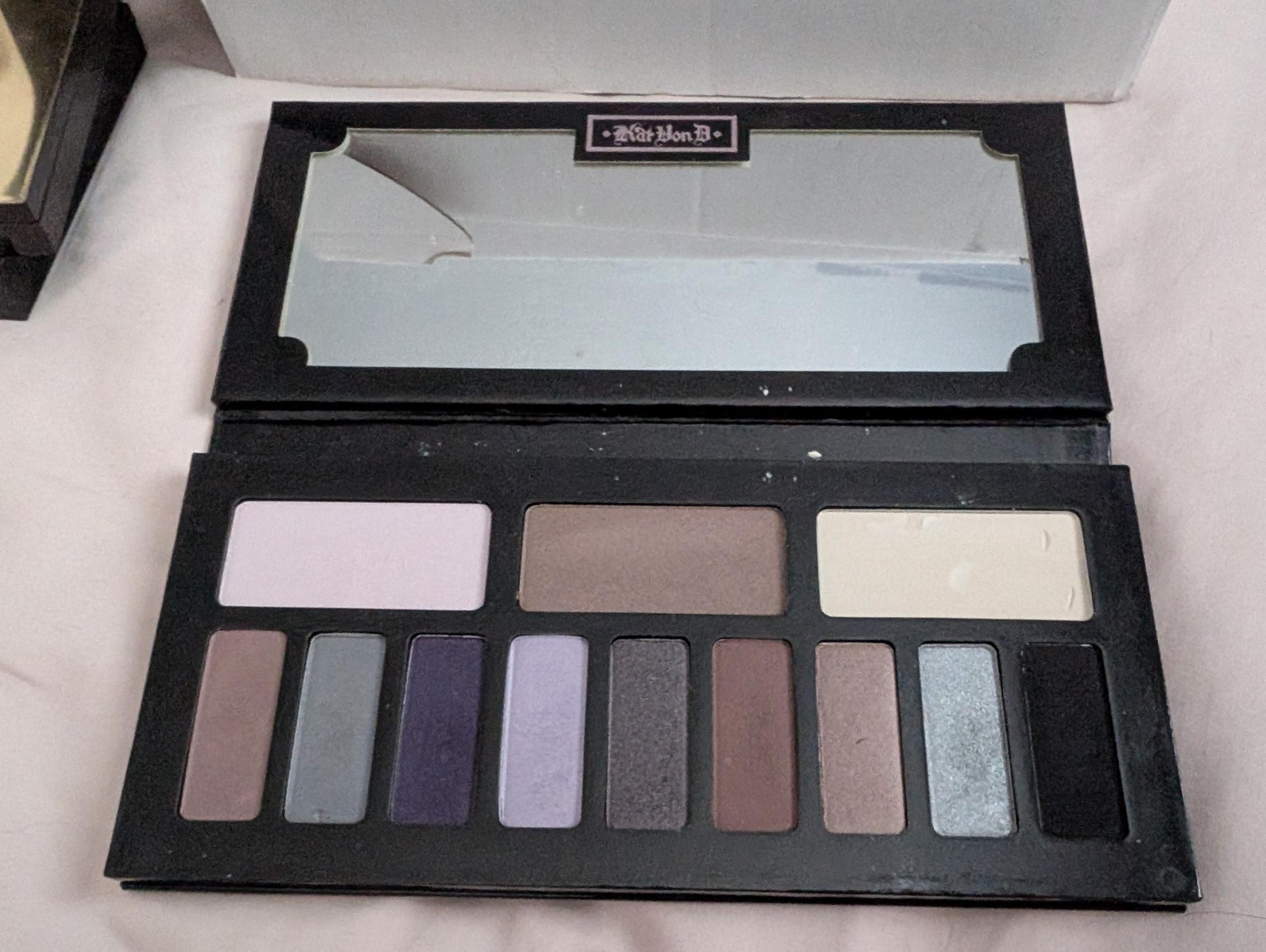 Kat Von D Innerstellar eyeshadow Palette