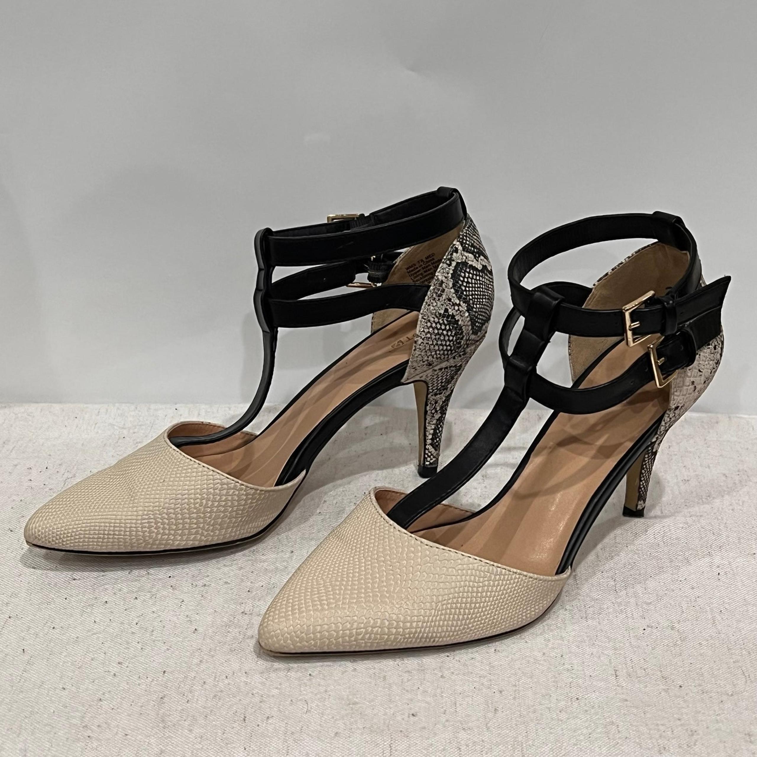 Apt 9 Double T-Straps Point Toe Pumps