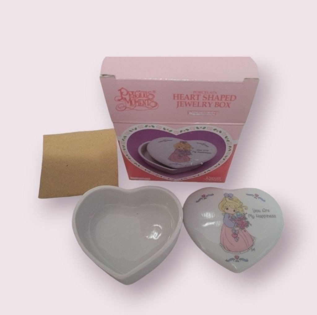 Vintage Precious Moments Jewelry Box Heart Shaped White Pink (NEW)