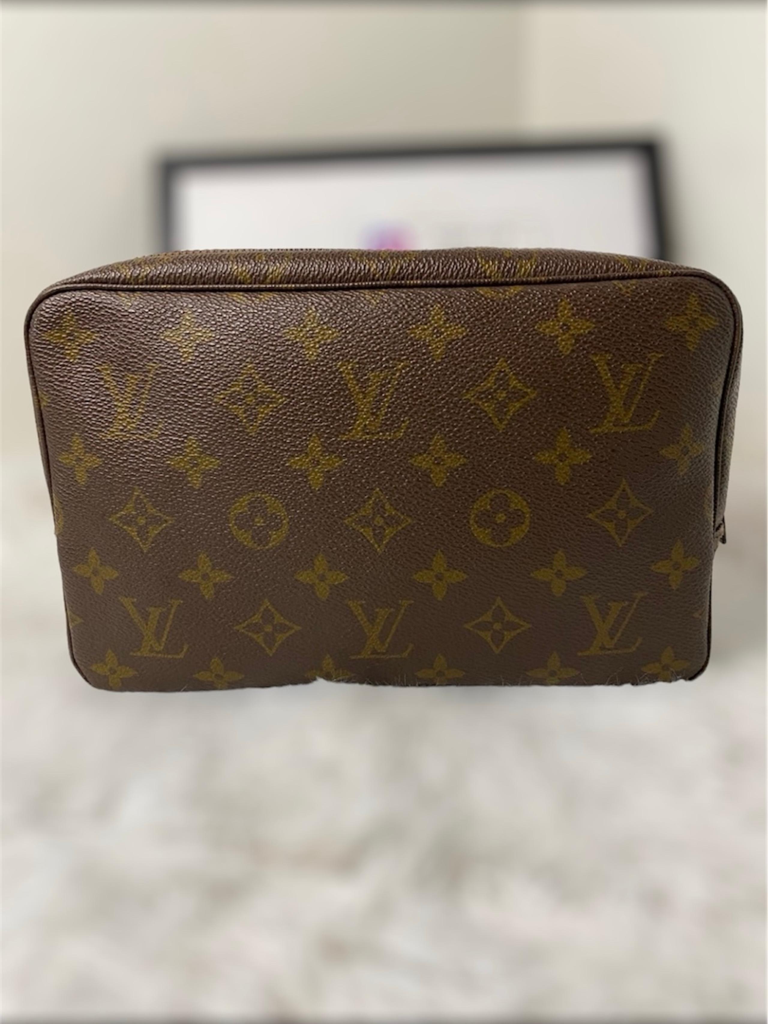 VINTAGE Louis Vuitton Trousse Toiletry Pouch Monogram 23 Brown Clutch