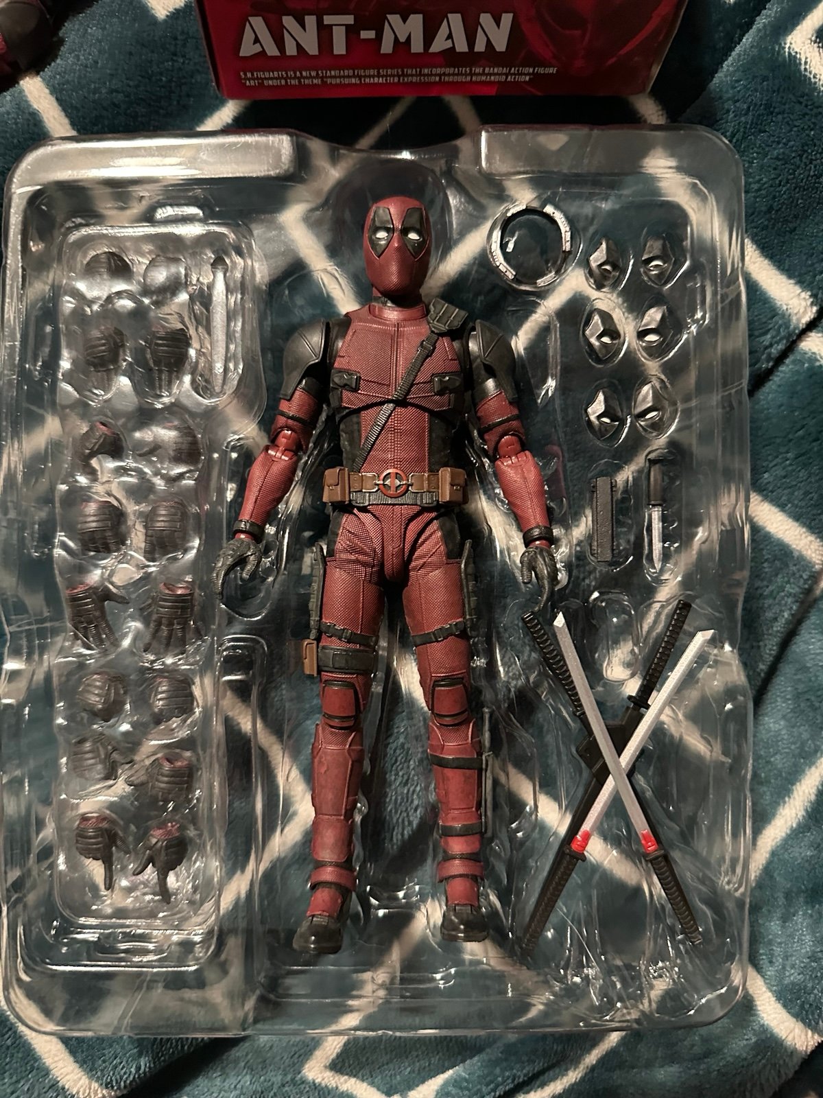 SH Figuarts Deadpool 2