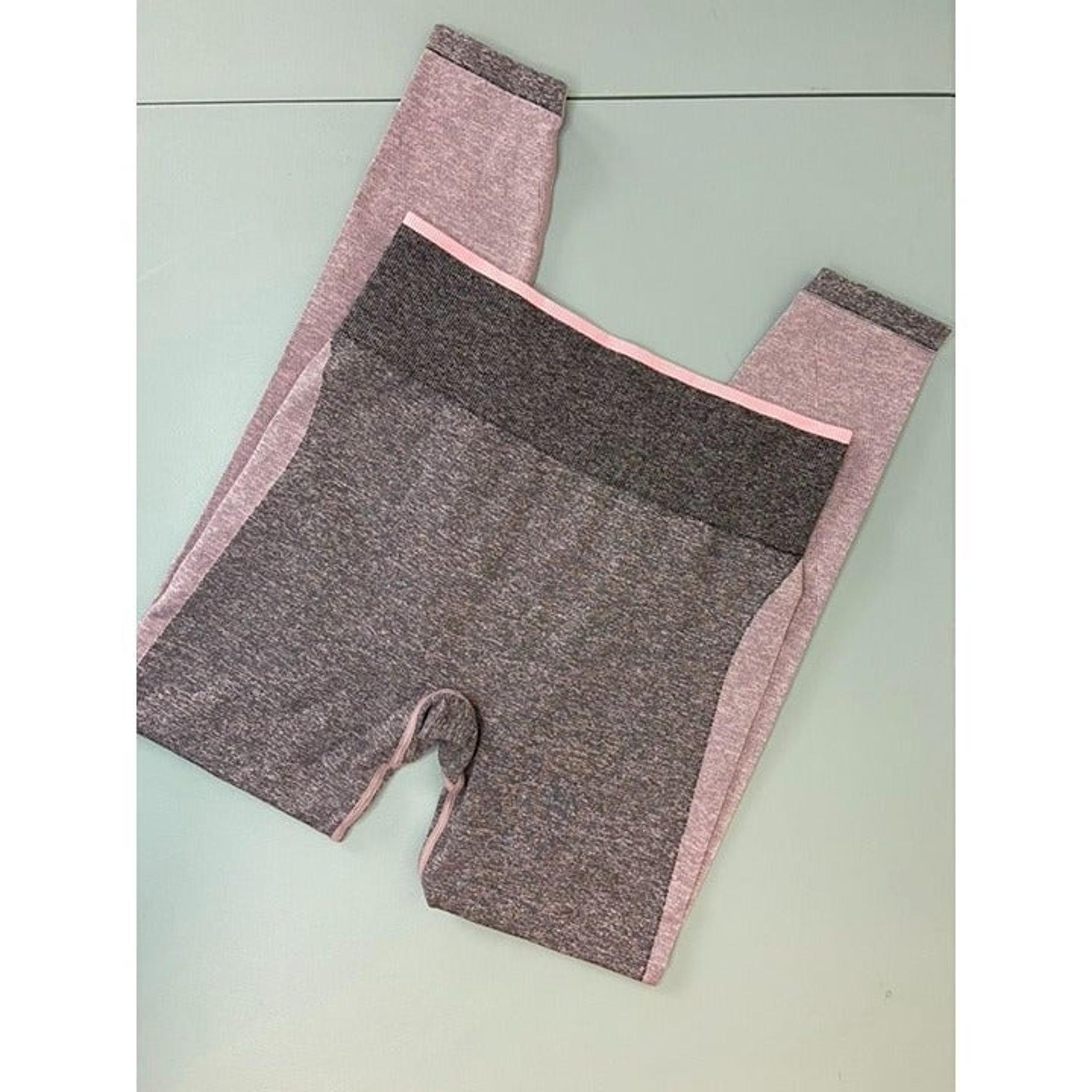 Victoria's Secret PINK seamless women's medium 7/8 pink grey athletic leggings