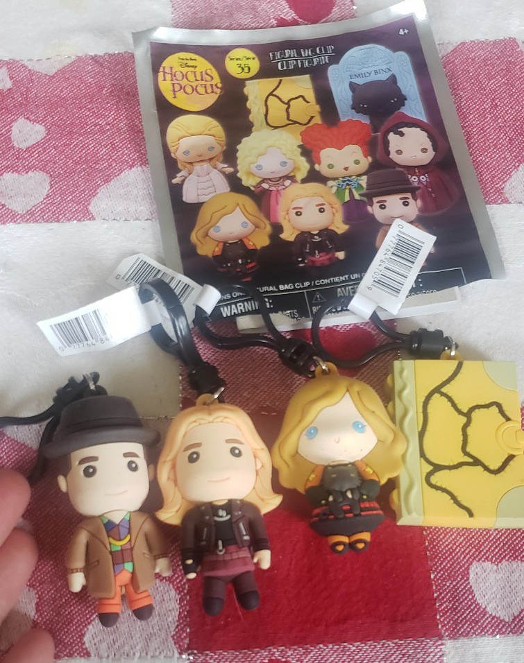 4 FOUR hocus pocus disney dani & binx & spellbook bag clip keychains