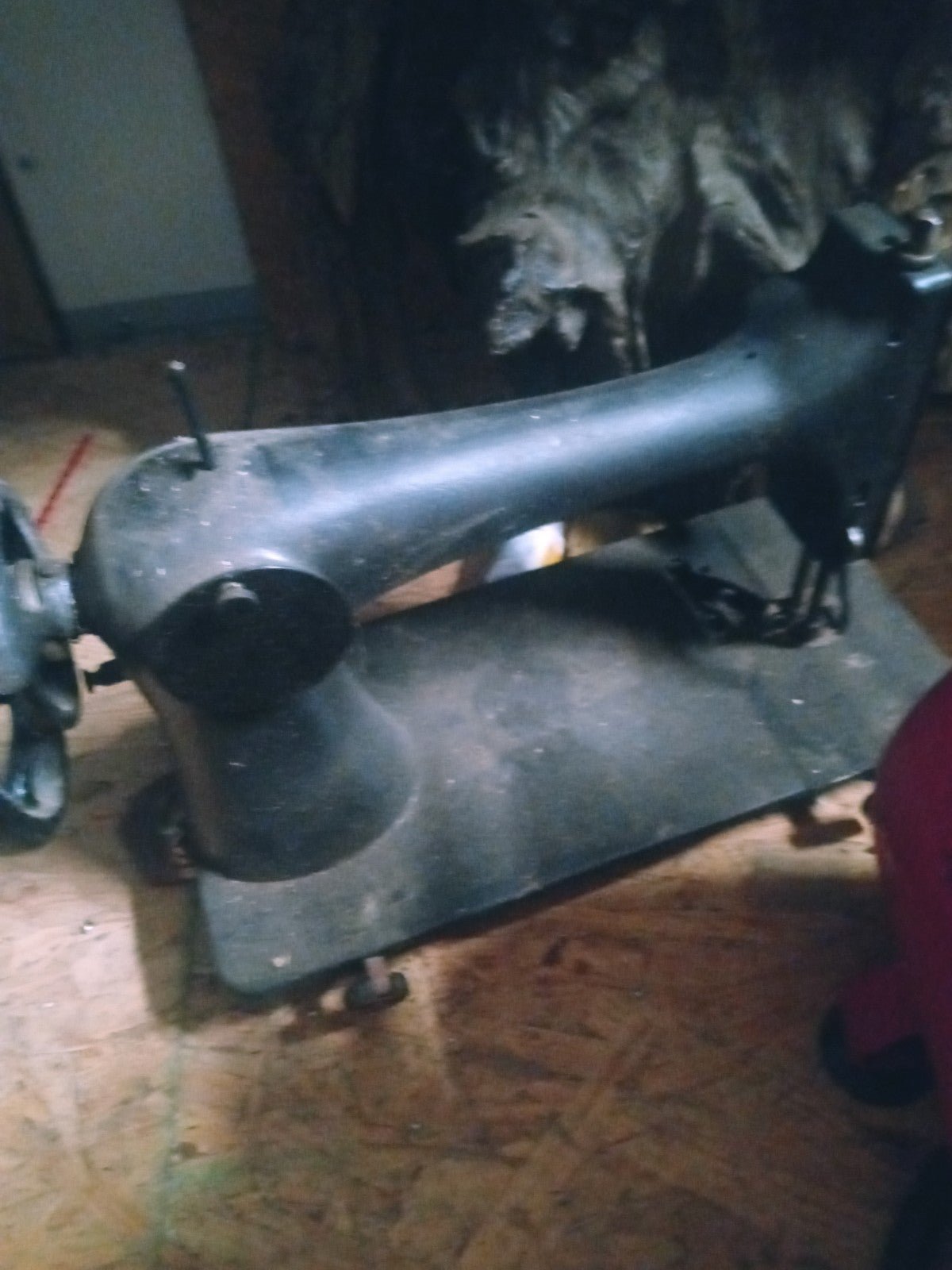 Vintage Black Singer Sewing Machine