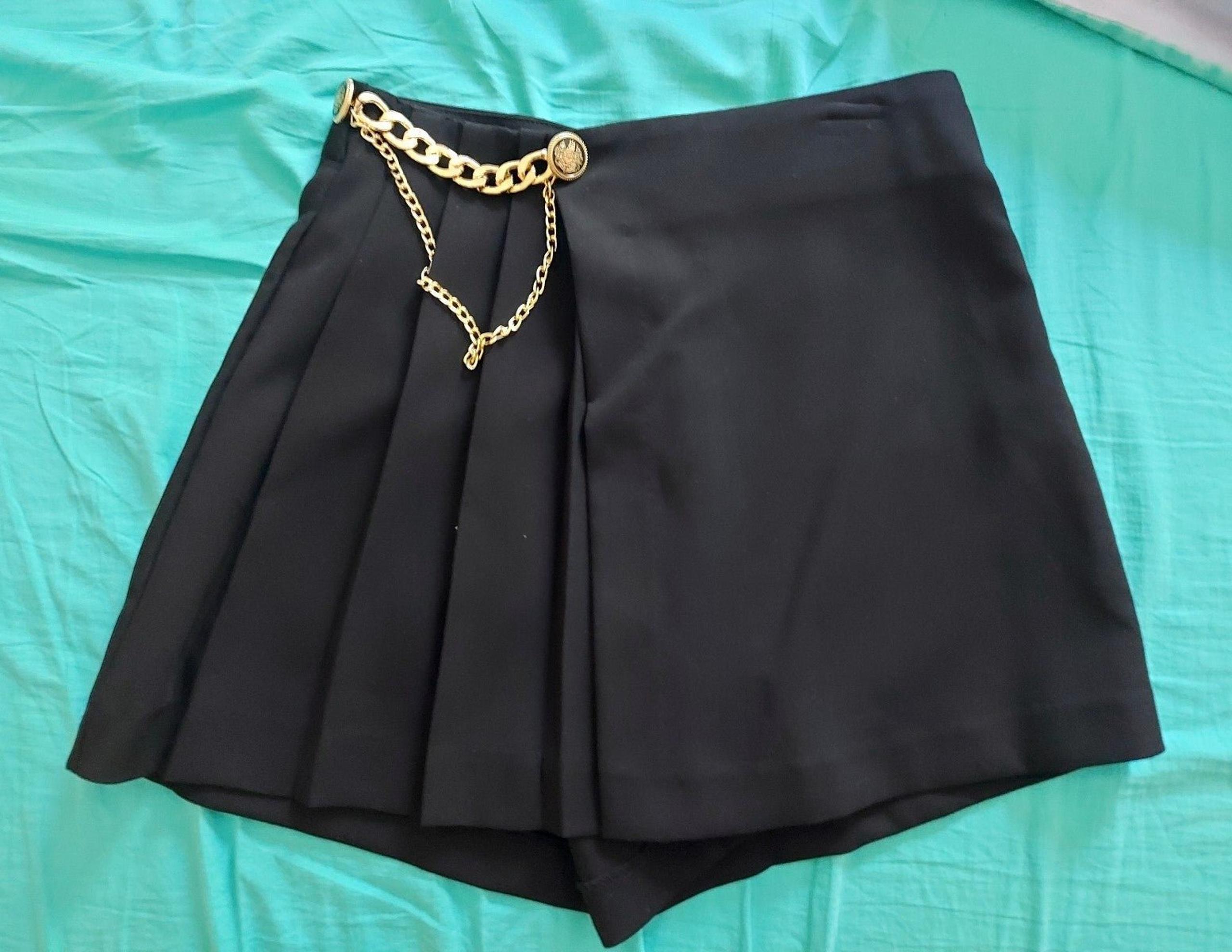 Zara Women Black Skort With Chain xs