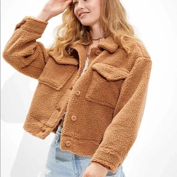 American Eagle Jacket Women’s Large Camel Teddy Cropped Sherpa Button