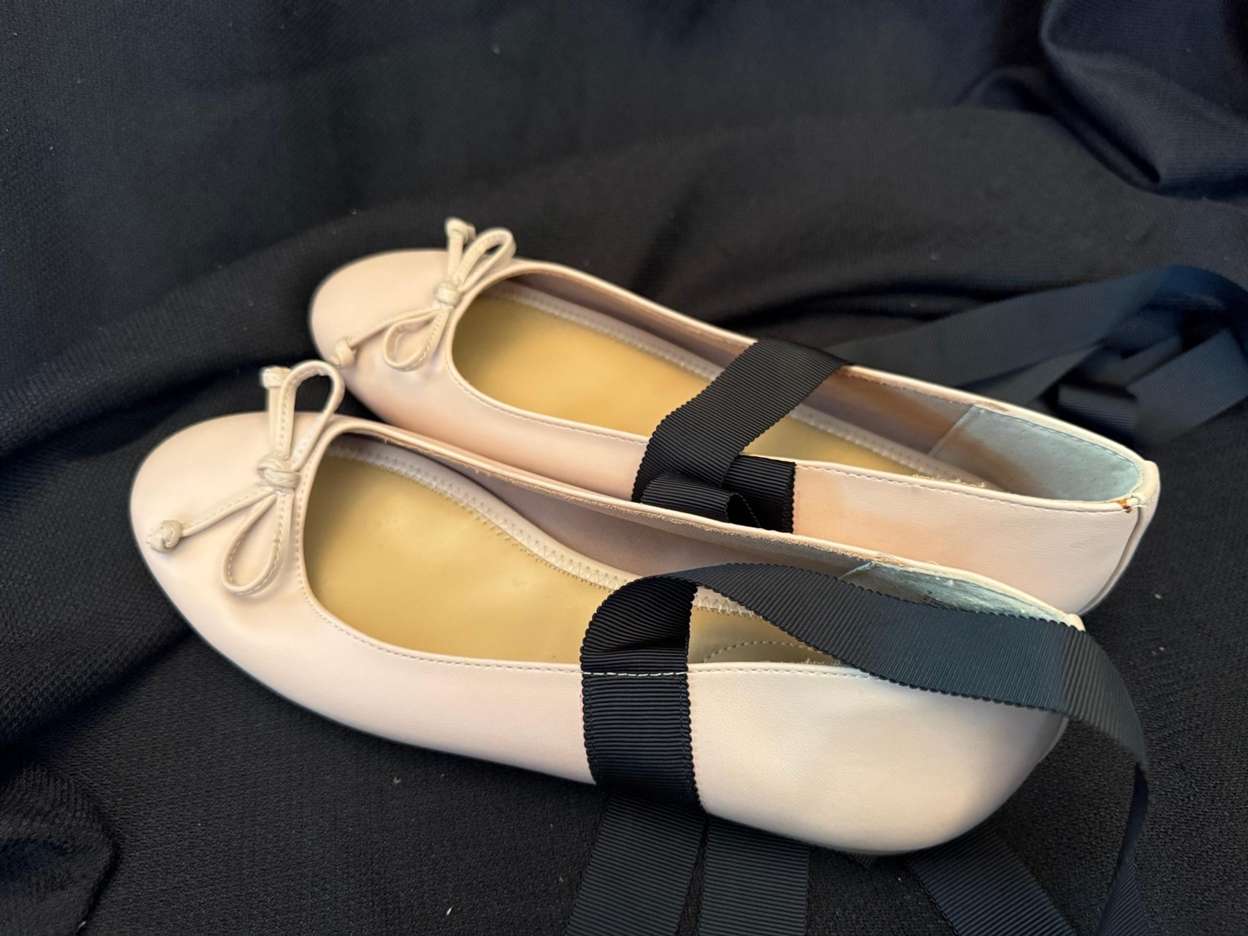 Express Ballerina tied up flats