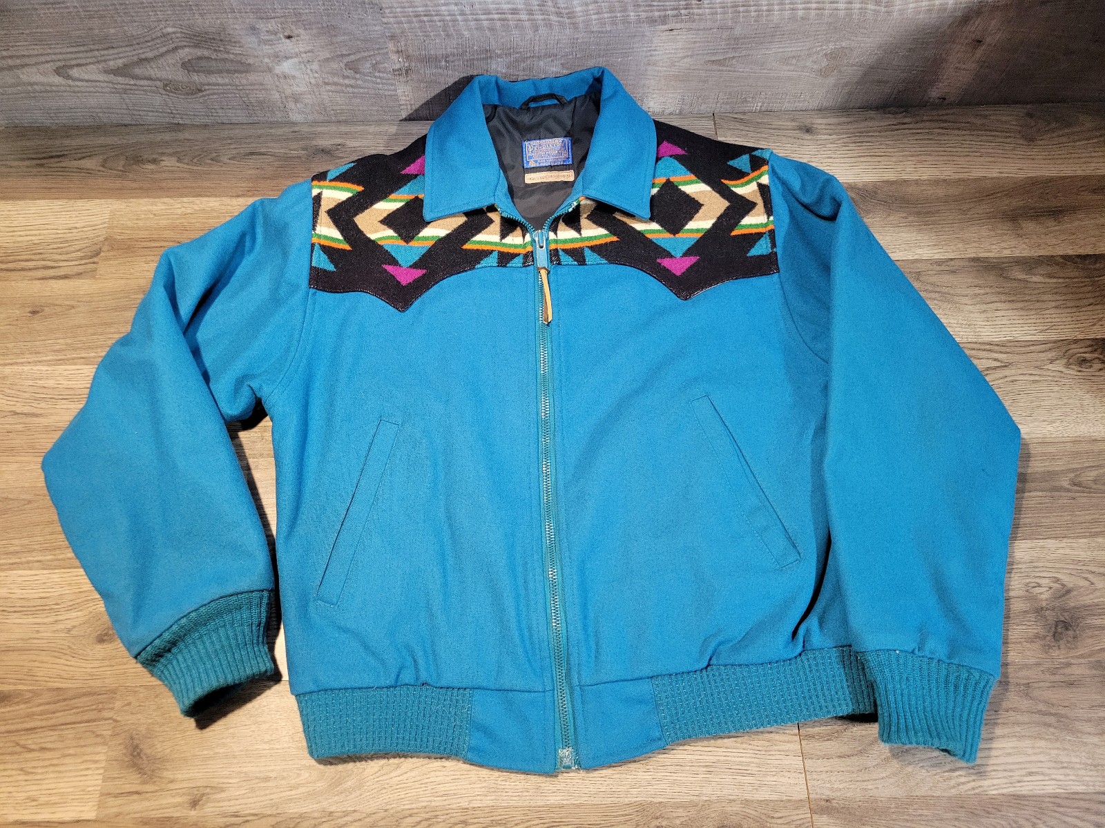 Vintage Pendleton Wool High Grade Western Jacket Size M Turquoise Native Pattern