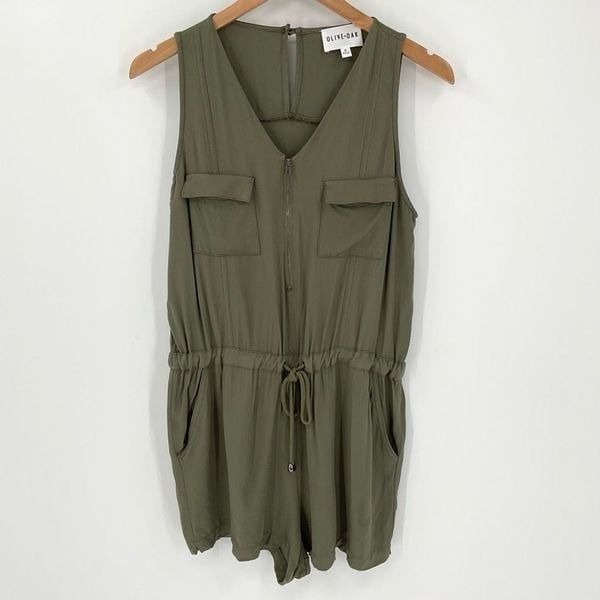 Olive + Oak Set Free Romper Sleeveless Drawstring Waist Olive Green Women Medium