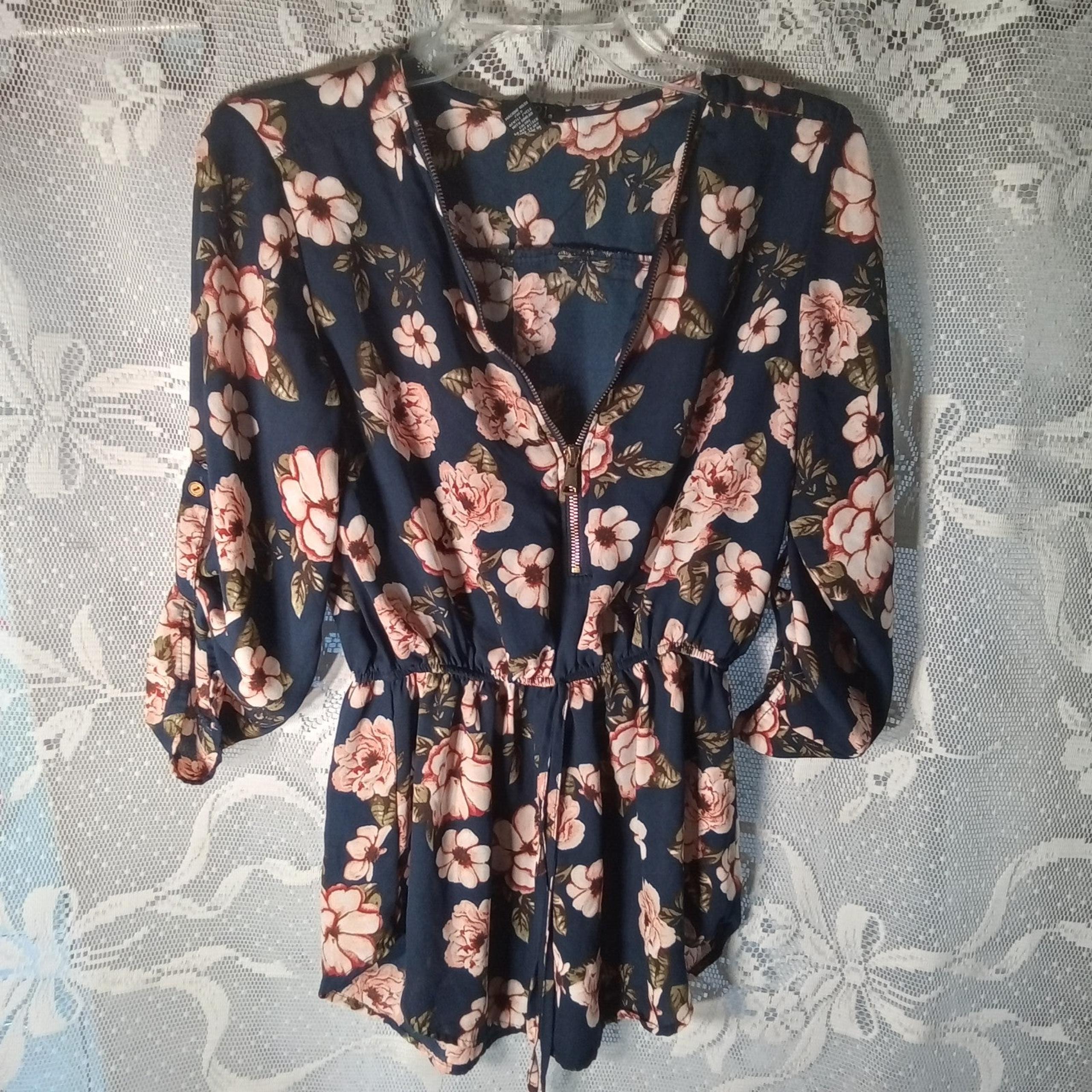 Rue 21 Women's Romper Sz S Navy Blue w Pink Flowers Gold Zipper