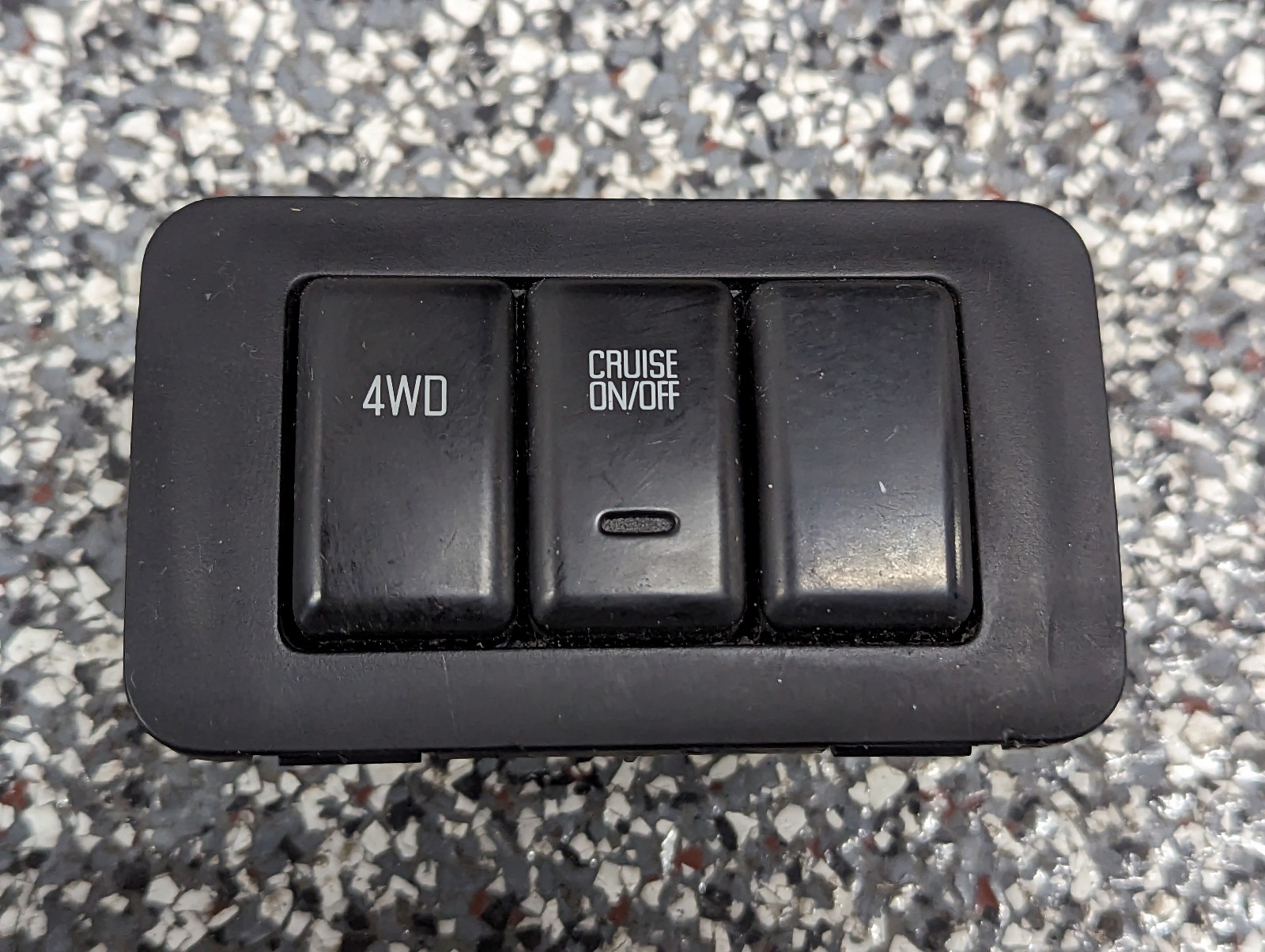 OEM 98 99 00 01 02 Isuzu Rodeo Honda Passport Cruise Control 4WD Switch Panel