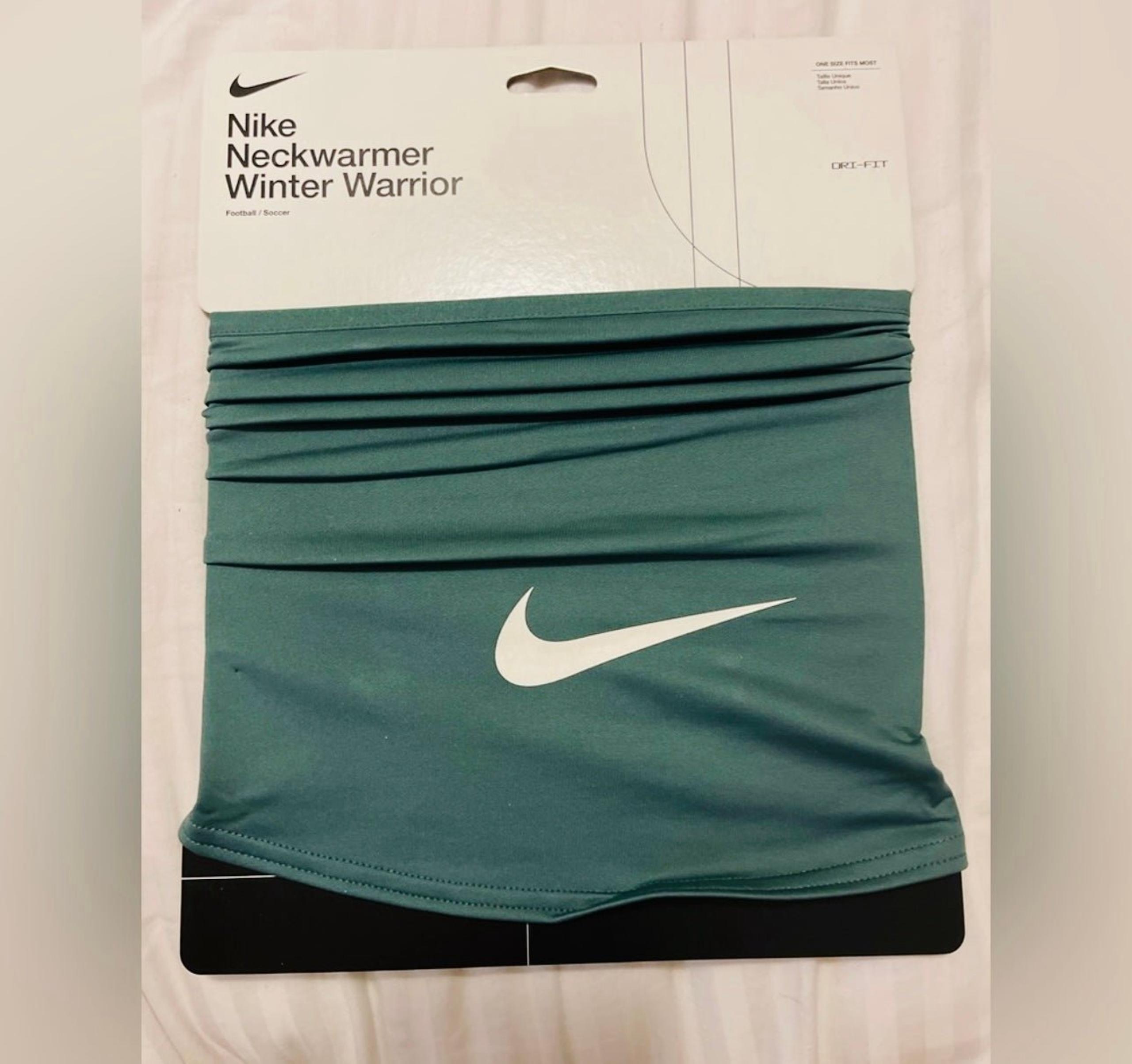 Nike Winter Warrior Neck Warmer - OS -GREEN color