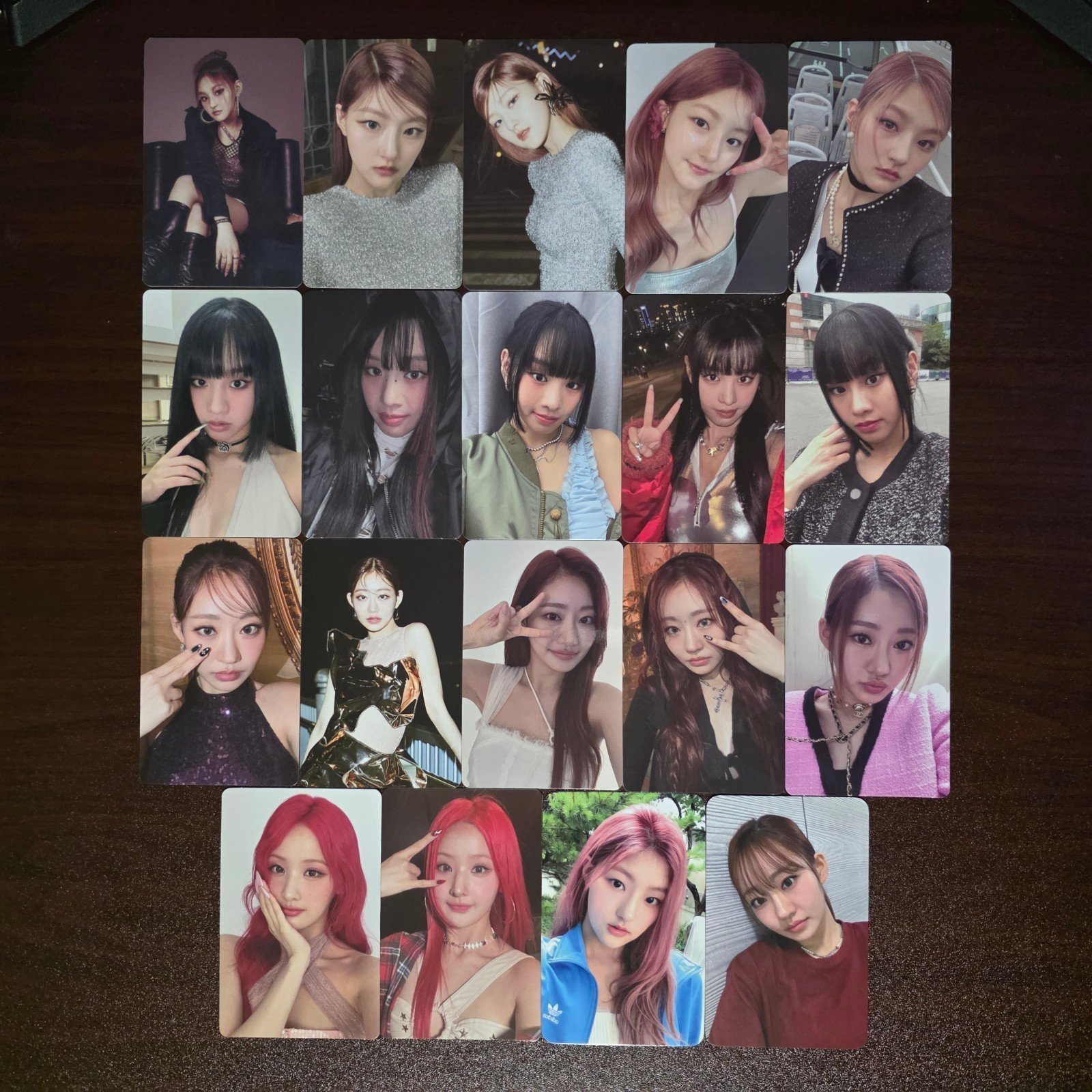 Kiss of Life Born To Be Photocards