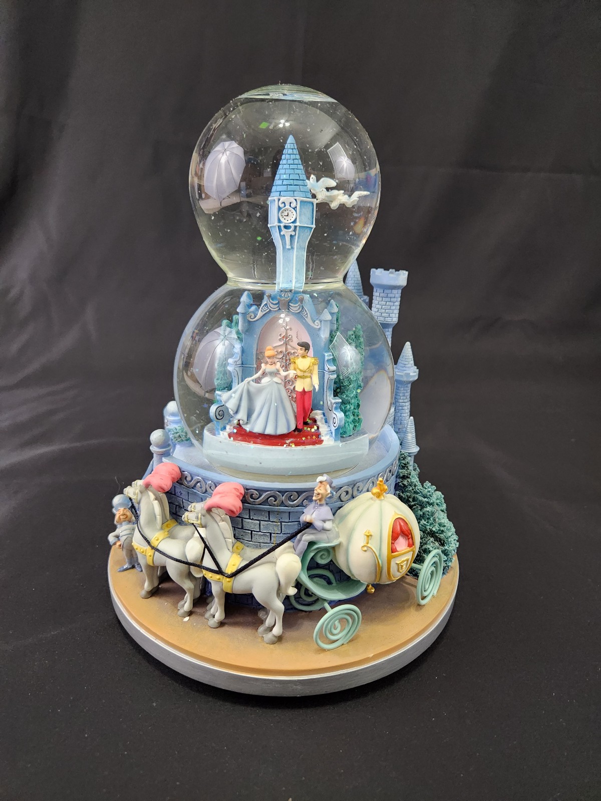 Disney Cinderella Double Snow Globe A Dream Is A Wish Your Heart Makes Music Box