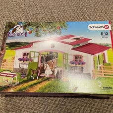 Schleich Horse Club Stable+Extra Horses