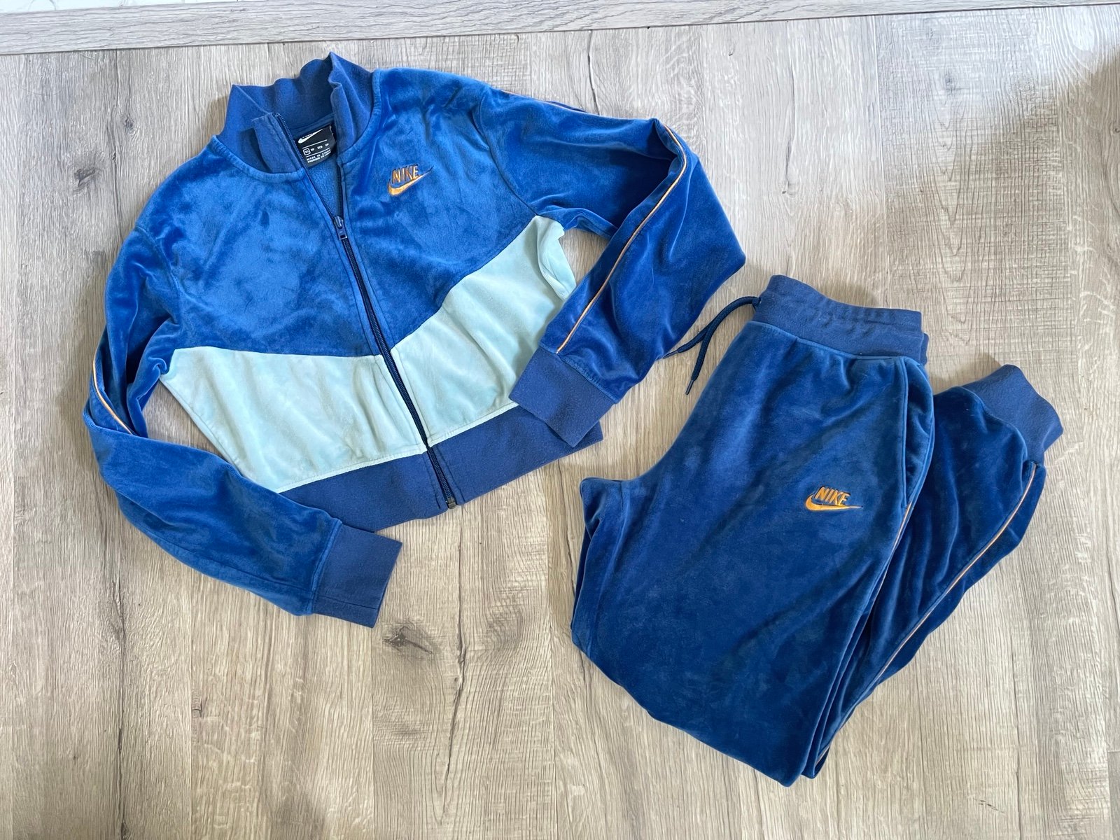 Nike Velour Set