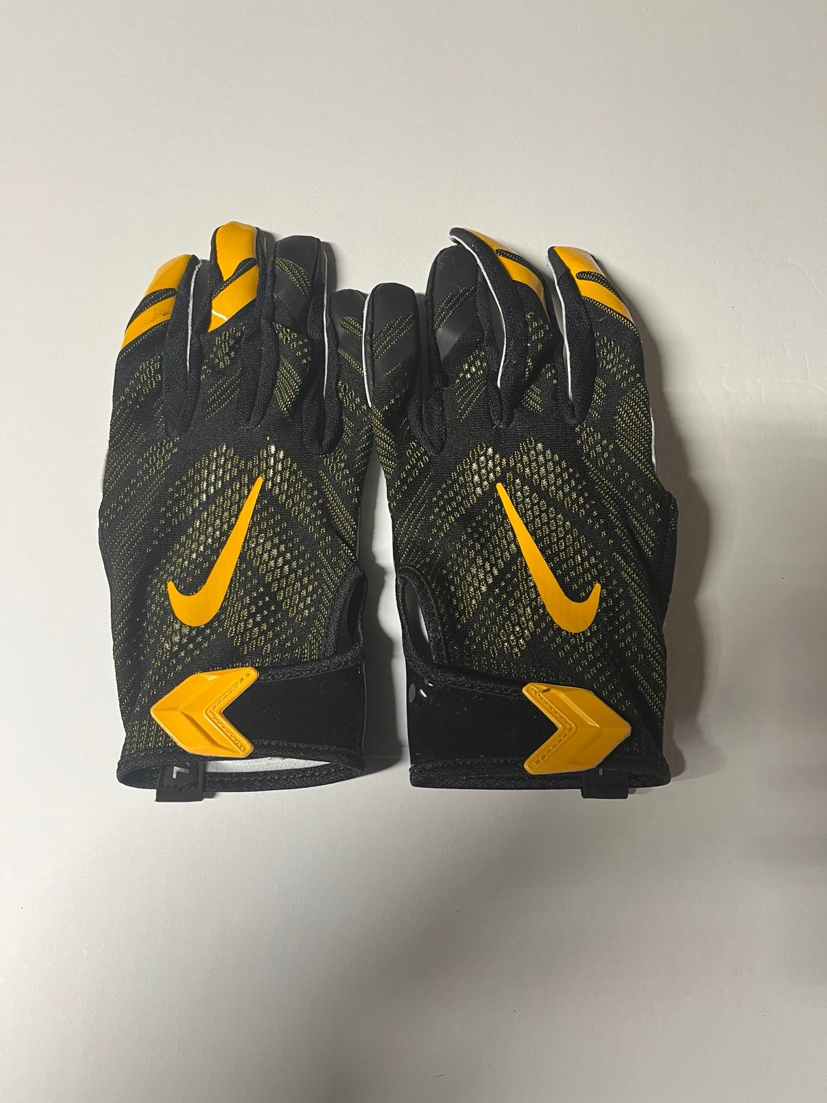 Steelers On Field Gloves NEW