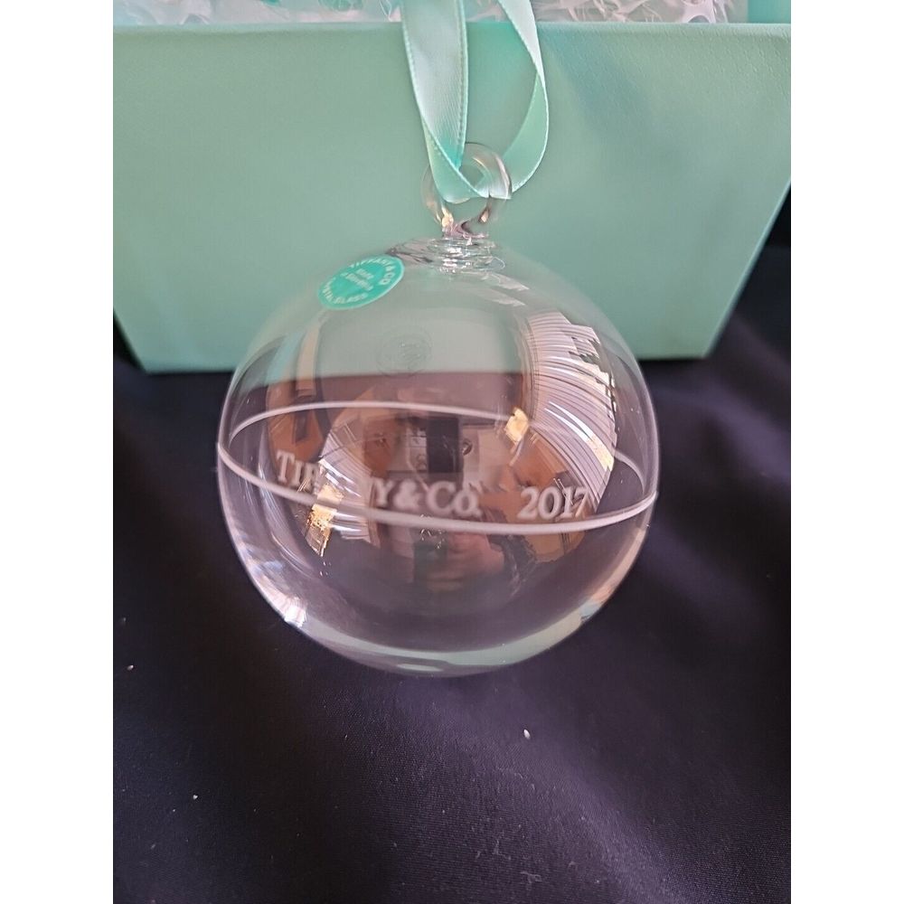 2017 Tiffany Christmas Ornament Ball