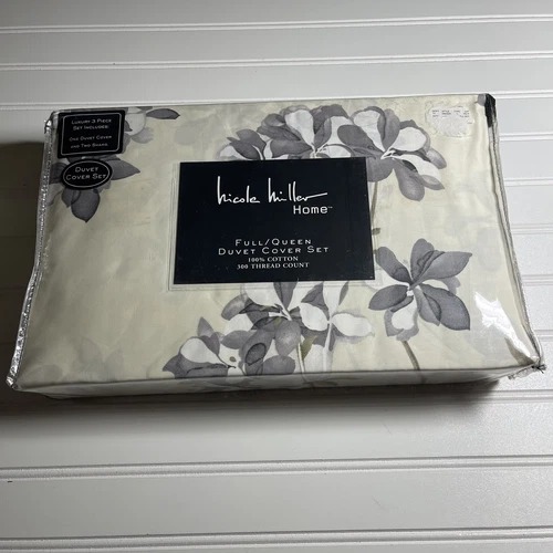 Nicole Miller Home - Full/Queen 3PC Duvet Cover Set - Flowers Design - Brand New
