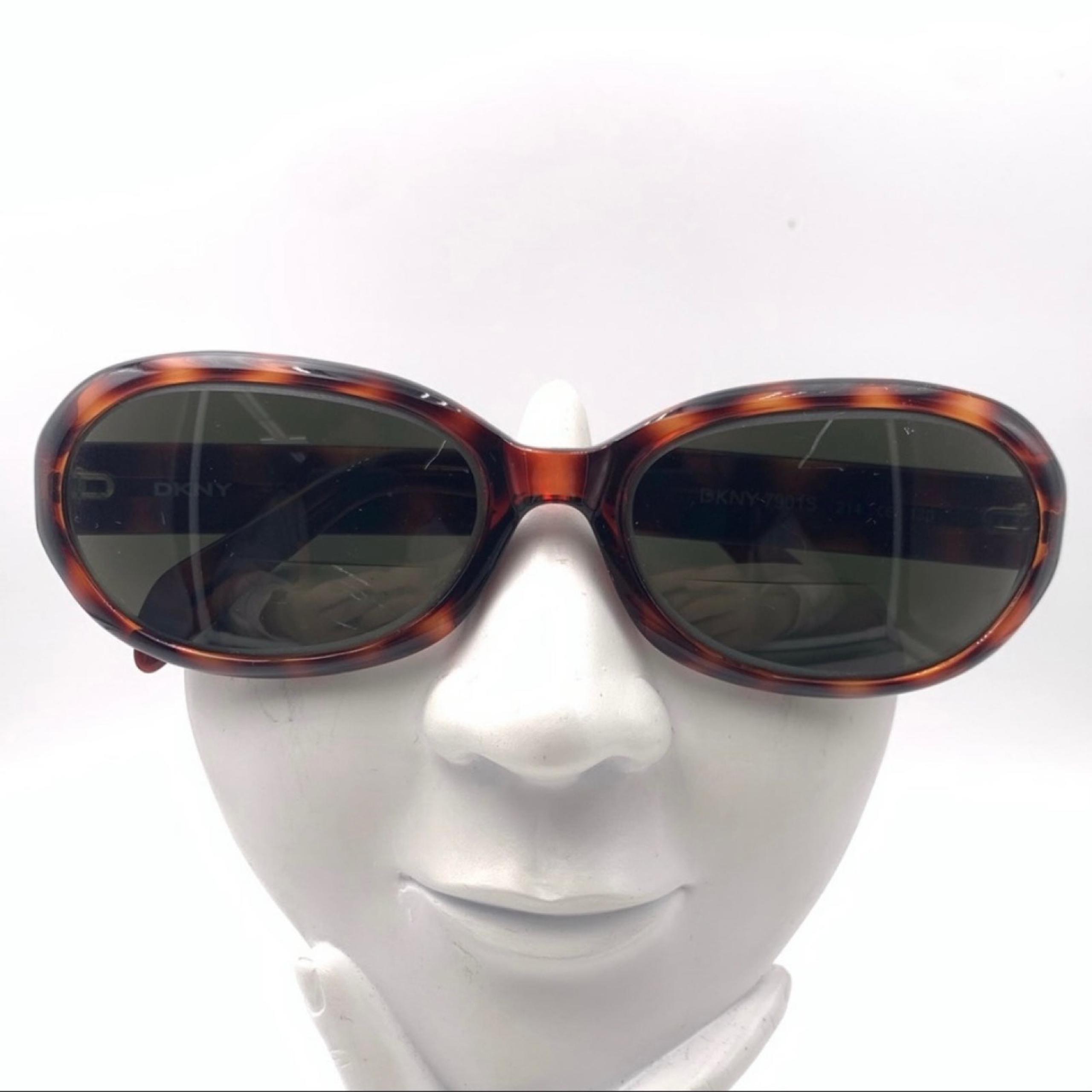 DKNY Tortoise Oval Sunglasses Frames 7901S Y2K