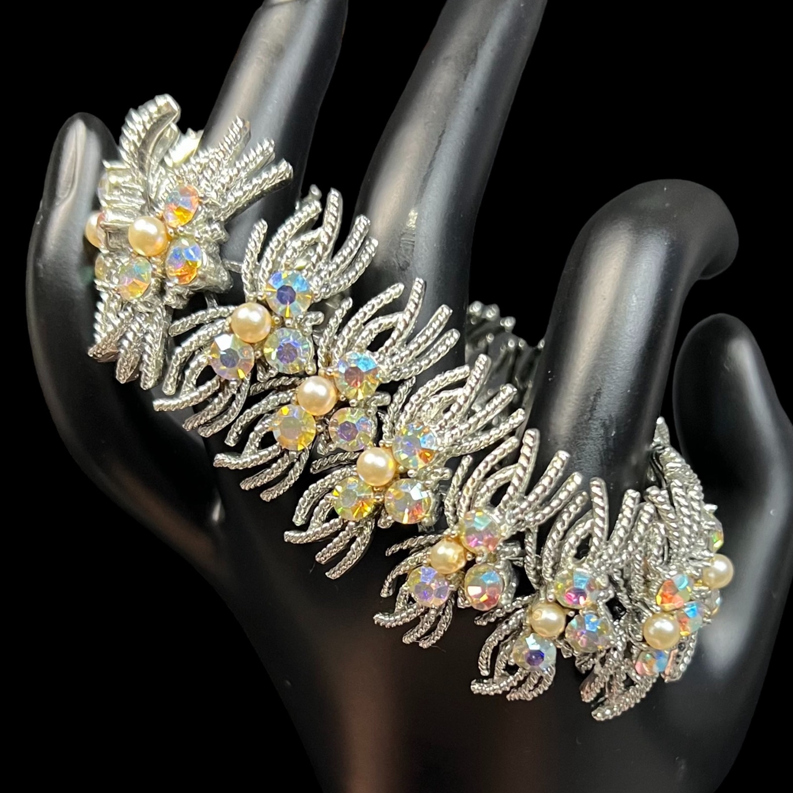 Vint Coro Pegasus Signed Silver Tone AB Rhinestone Faux Pearl Diamante Bracelet