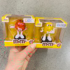 Jada Metalfigs 4 m&m's Red And Yellow Figure Diecast Figurine