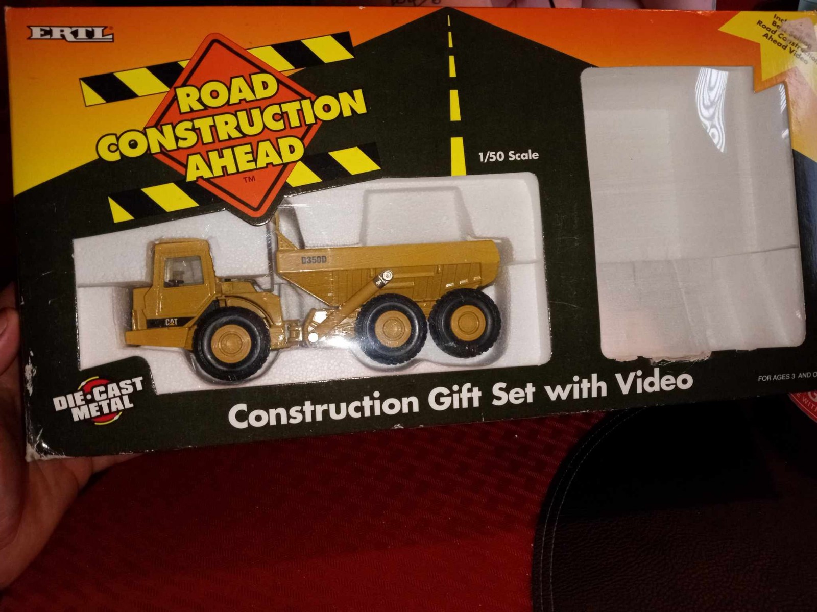 Diecast Caterpillar dump truck