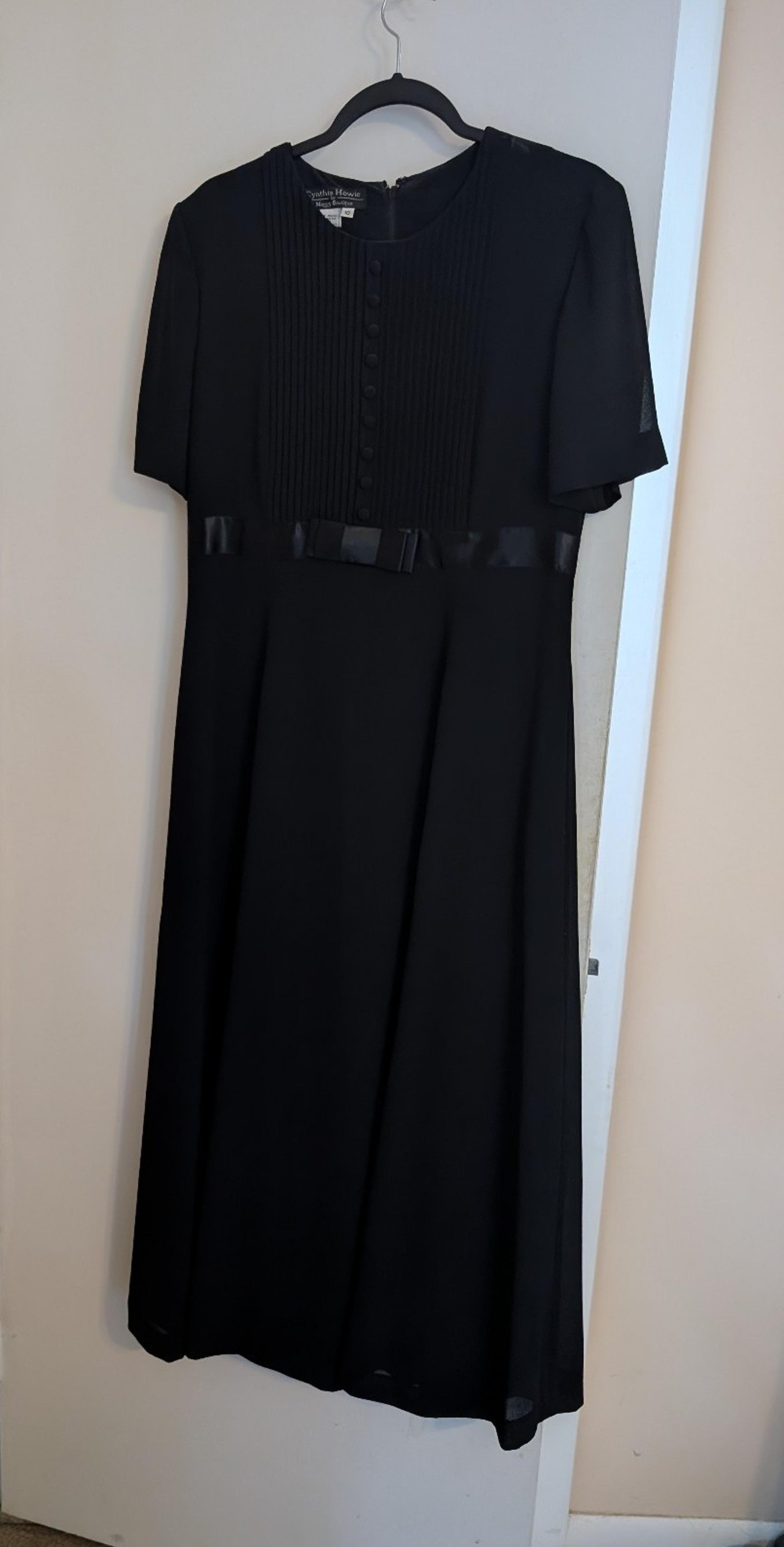 Formal/semi-formal Dress