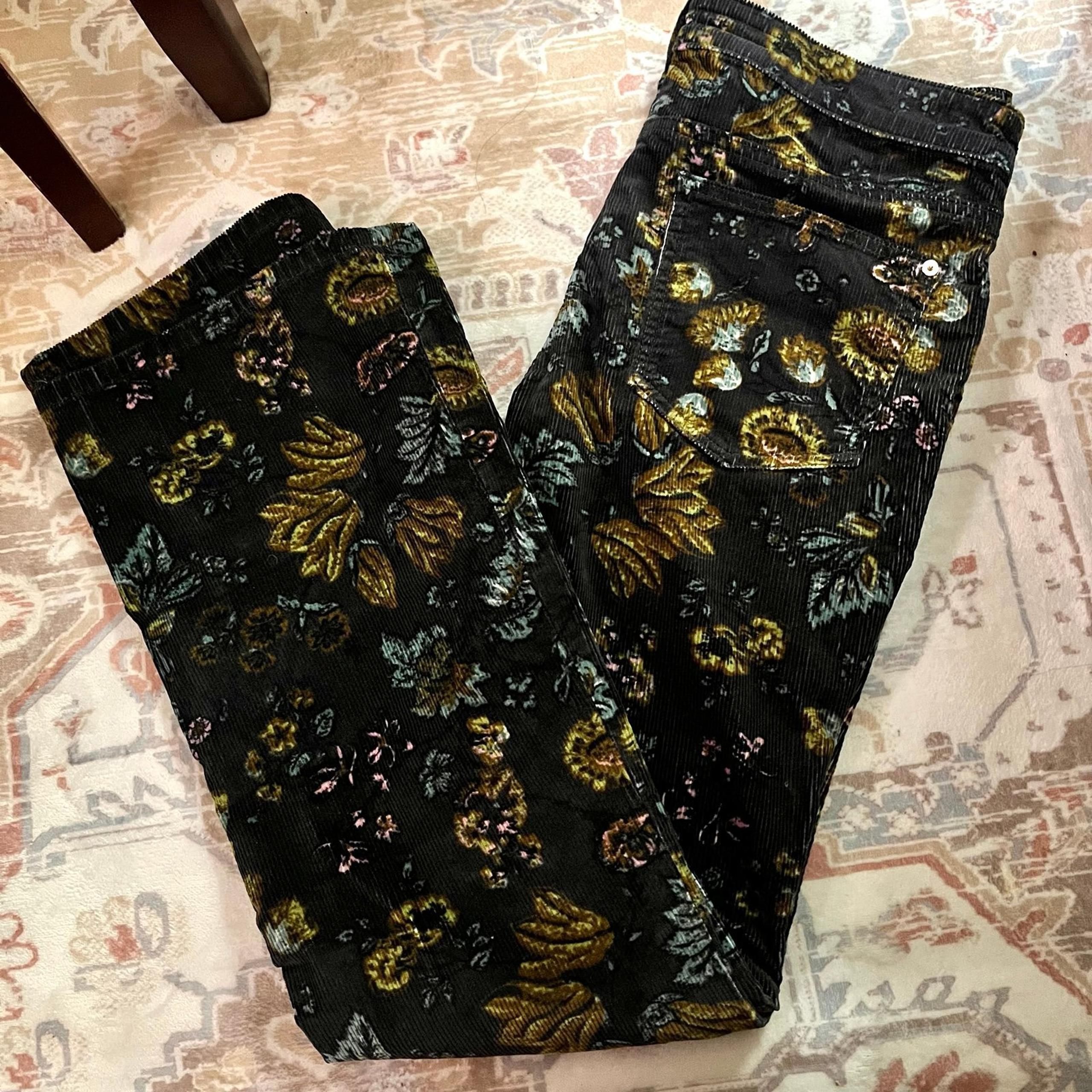 Anthropologie PILCRO ICON FLARE SOFT CORDUROY PANTS JEANS BLACK FLORAL size 30