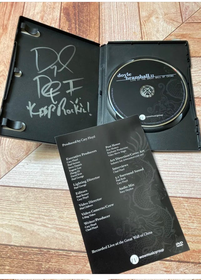 Doyle Bramhall II Signed The Great Wall DVD Roger Waters Doyle Bramhall II Signed The Great Wall DVD Roger Waters